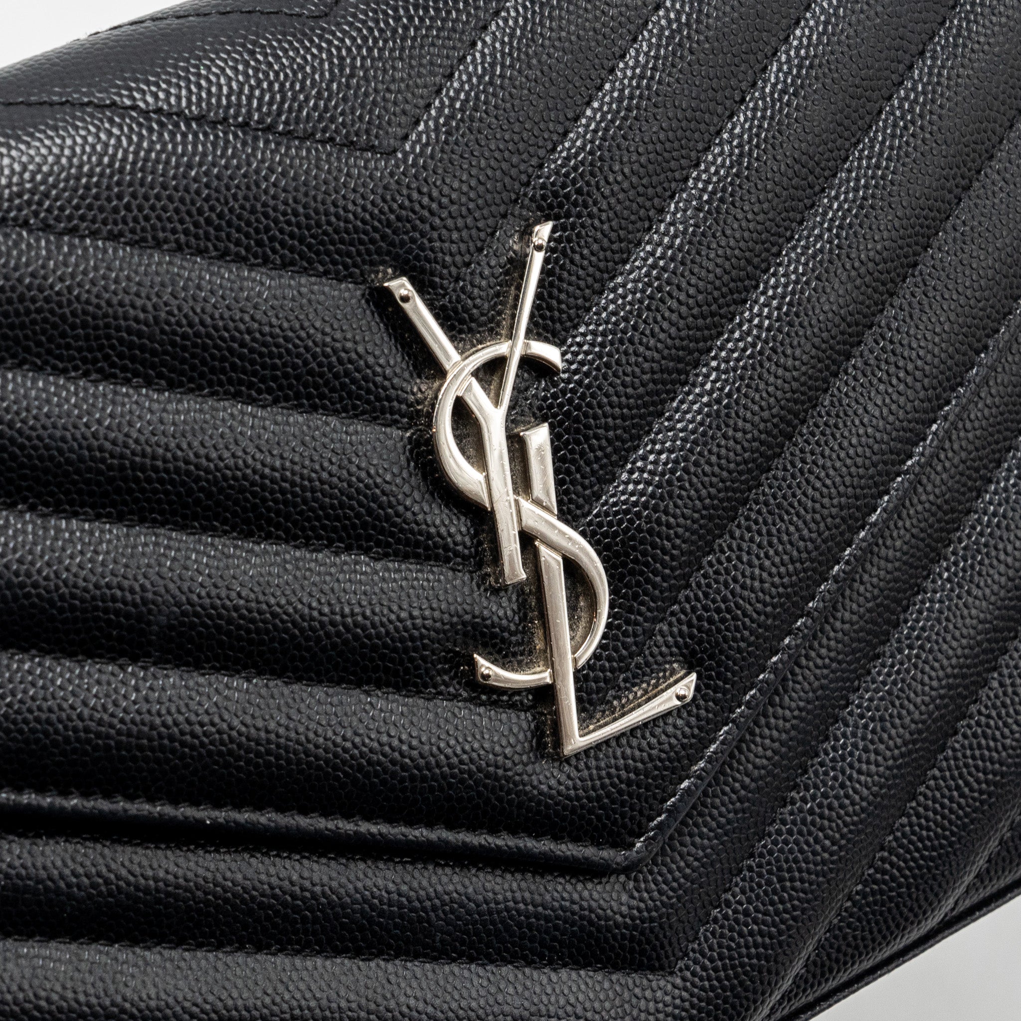 SAINT LAURENT ENVELOP CHAIN BAG GRAINED CALFSKIN BLACK SHW