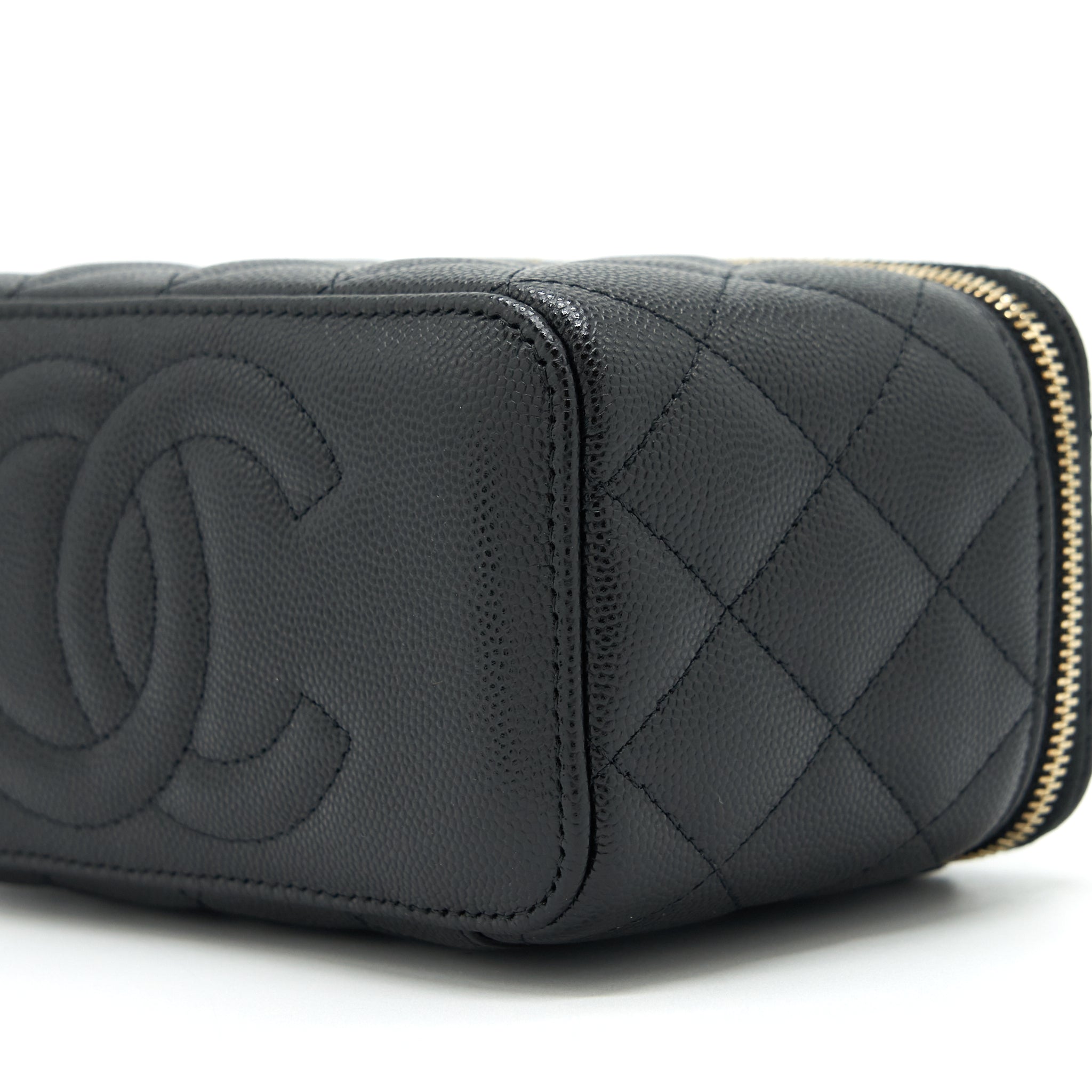 CHANEL 22S LONG VANITY WITH CHAIN CAVIAR BLACK LGHW