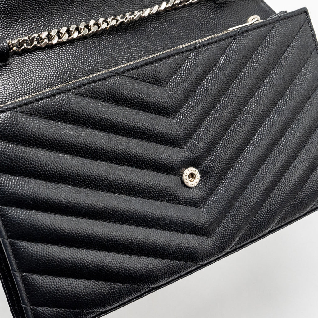 SAINT LAURENT ENVELOP CHAIN BAG GRAINED CALFSKIN BLACK SHW