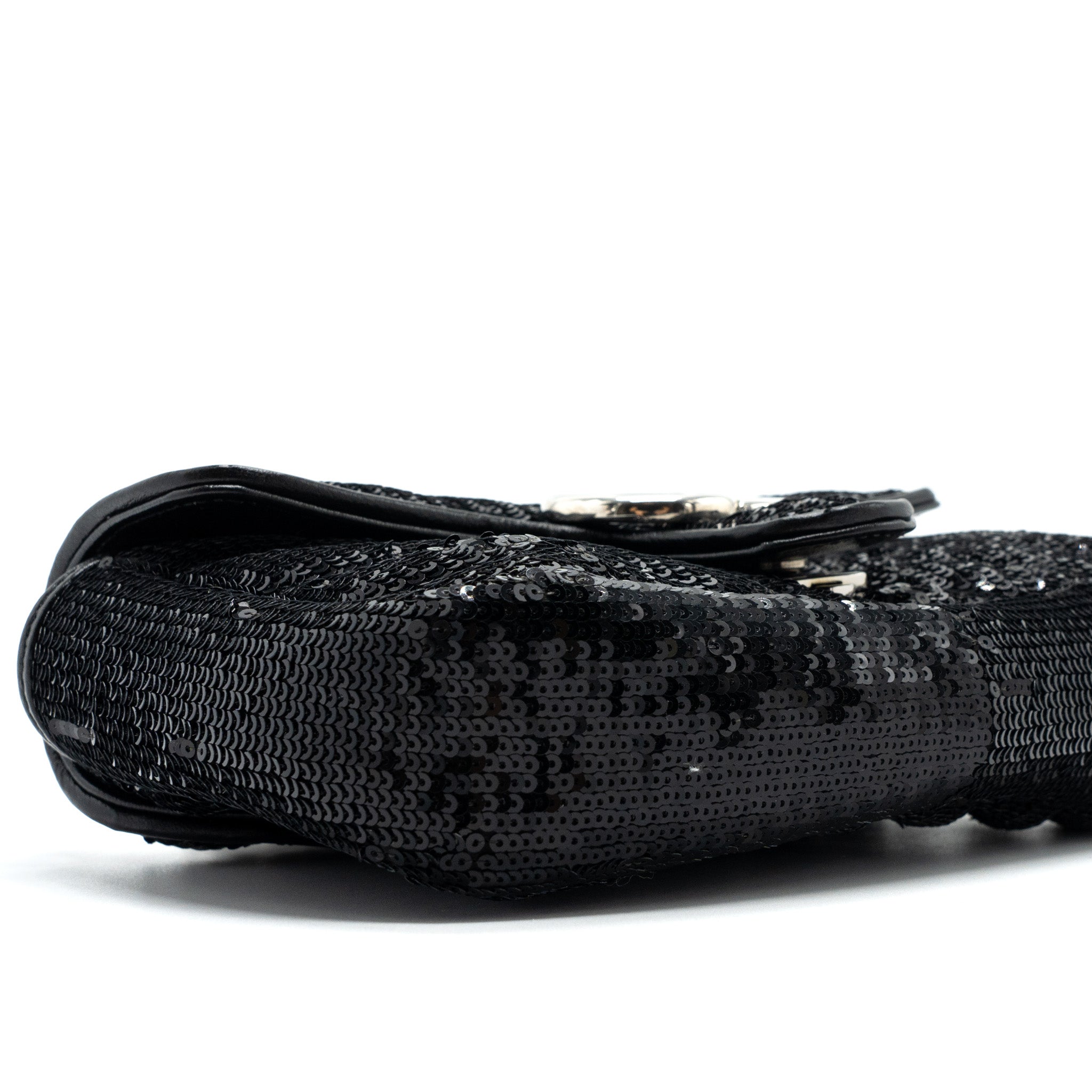 GUCCI MINI GG MARMONT MATELASSE BAG SEQUIN BLACK SHW