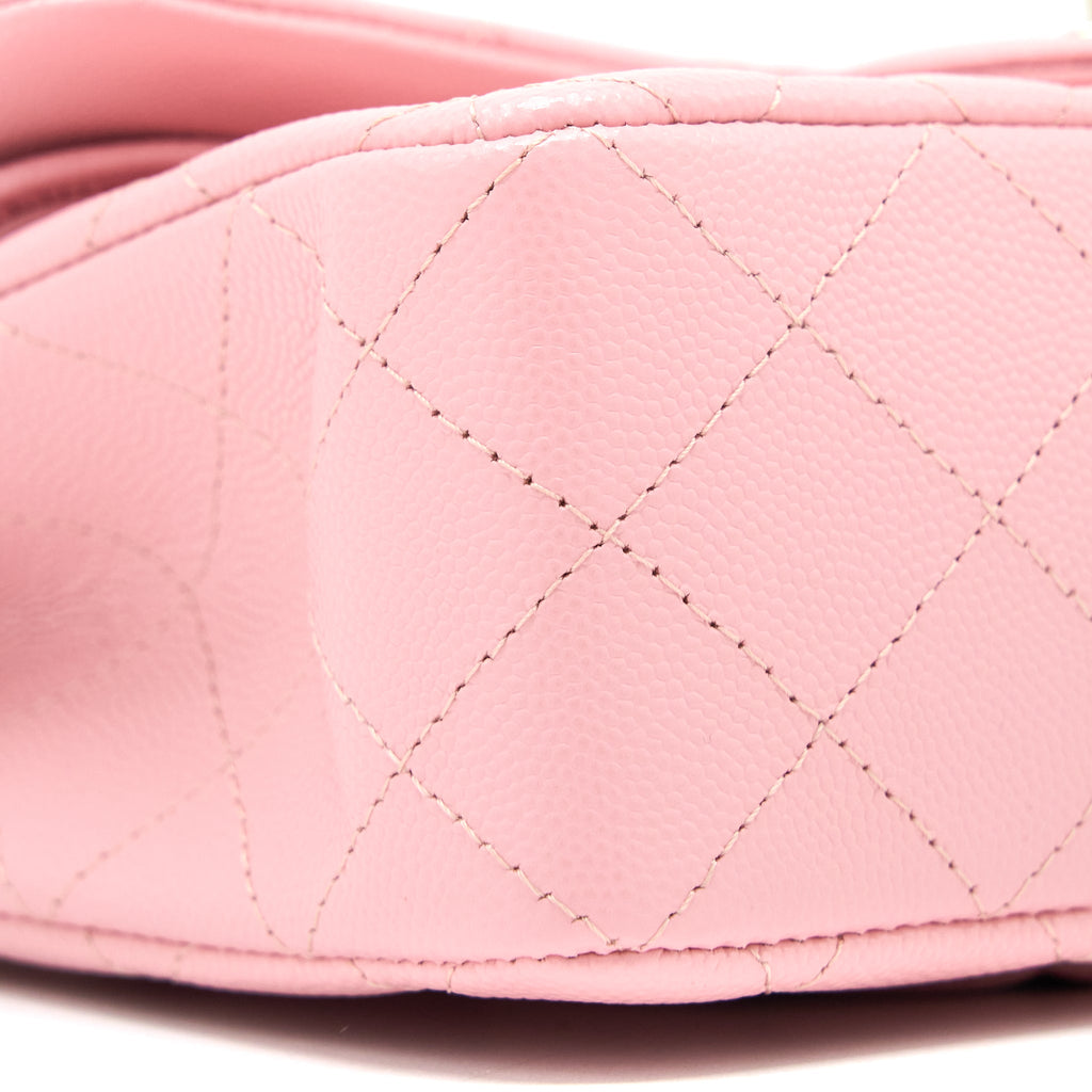 CHANEL 22C SMALL CLASSIC DOUBLE FLAP BAG CAVIAR PINK LGHW (MICROCHIP)