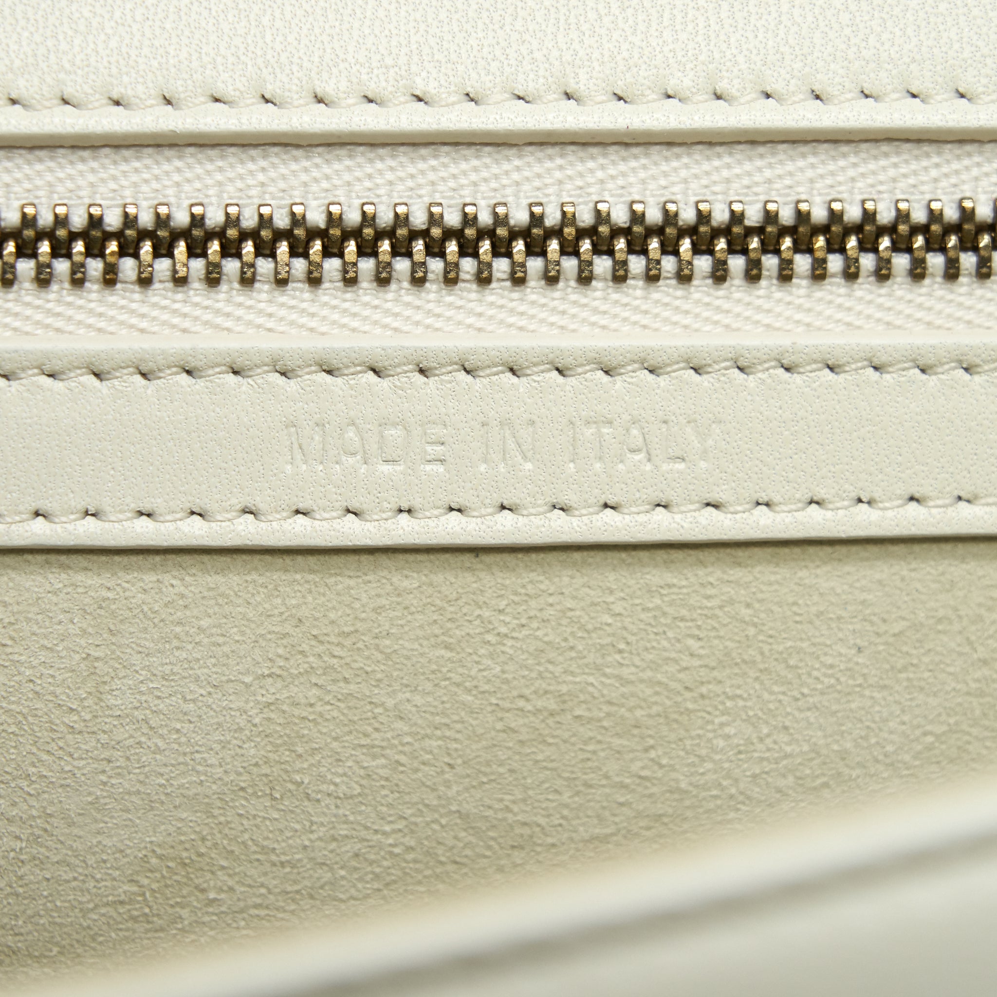 DIOR MEDIUM STUDDED DIORAMA WHITE GHW