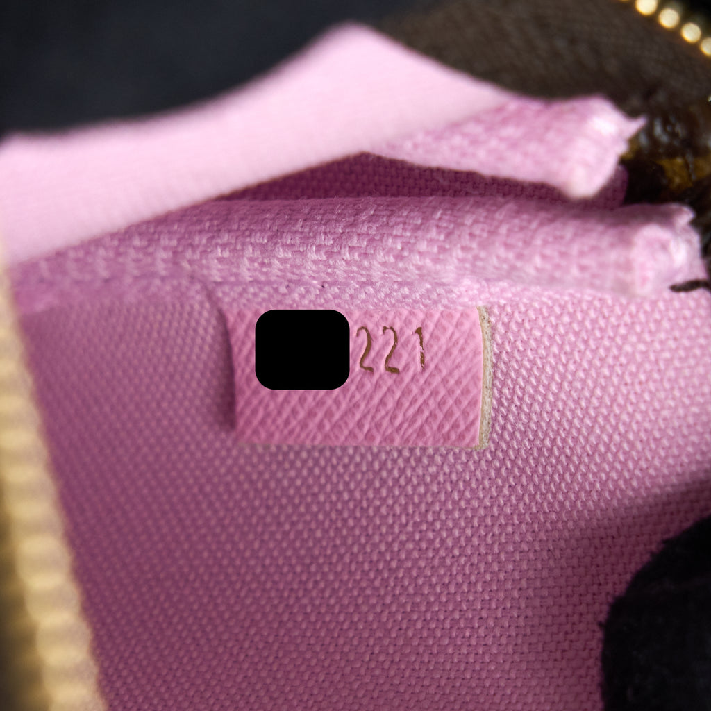 LOUIS VUITTON MINI POCHETTE ACCESSORIES LIMITED VIVIENNE HOLIDAYS JAPAN MONOGRAM CANVAS GHW