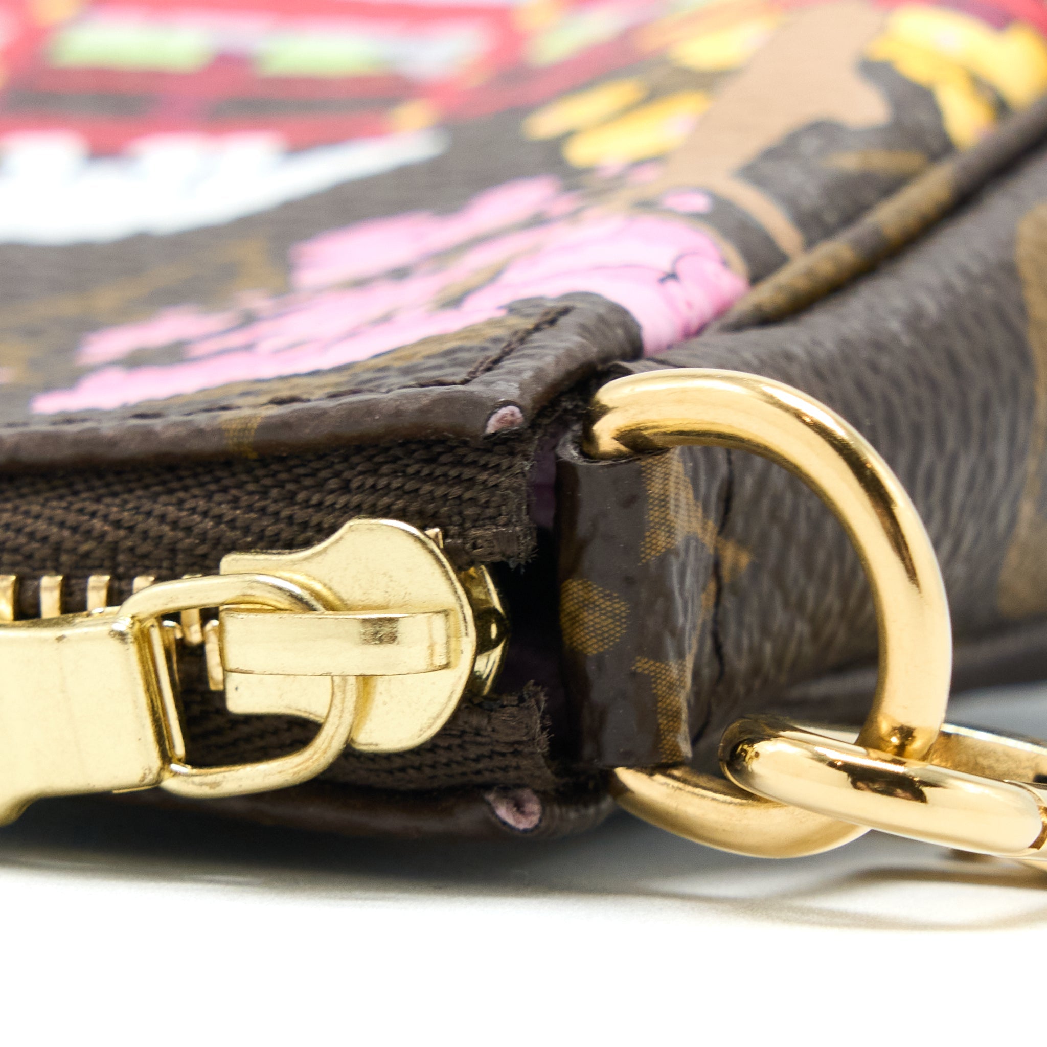 LOUIS VUITTON MINI POCHETTE ACCESSORIES LIMITED VIVIENNE HOLIDAYS JAPAN MONOGRAM CANVAS GHW