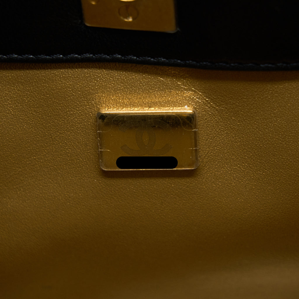 CHANEL PEARL CRUSH HOBO BAG LAMBSKIN BLACK GHW (MICROCHIP)