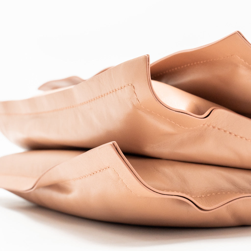 SALVATORE FERRAGAMO VIVA BOW SHOULDER BAG LEATHER DUST PINK SHW