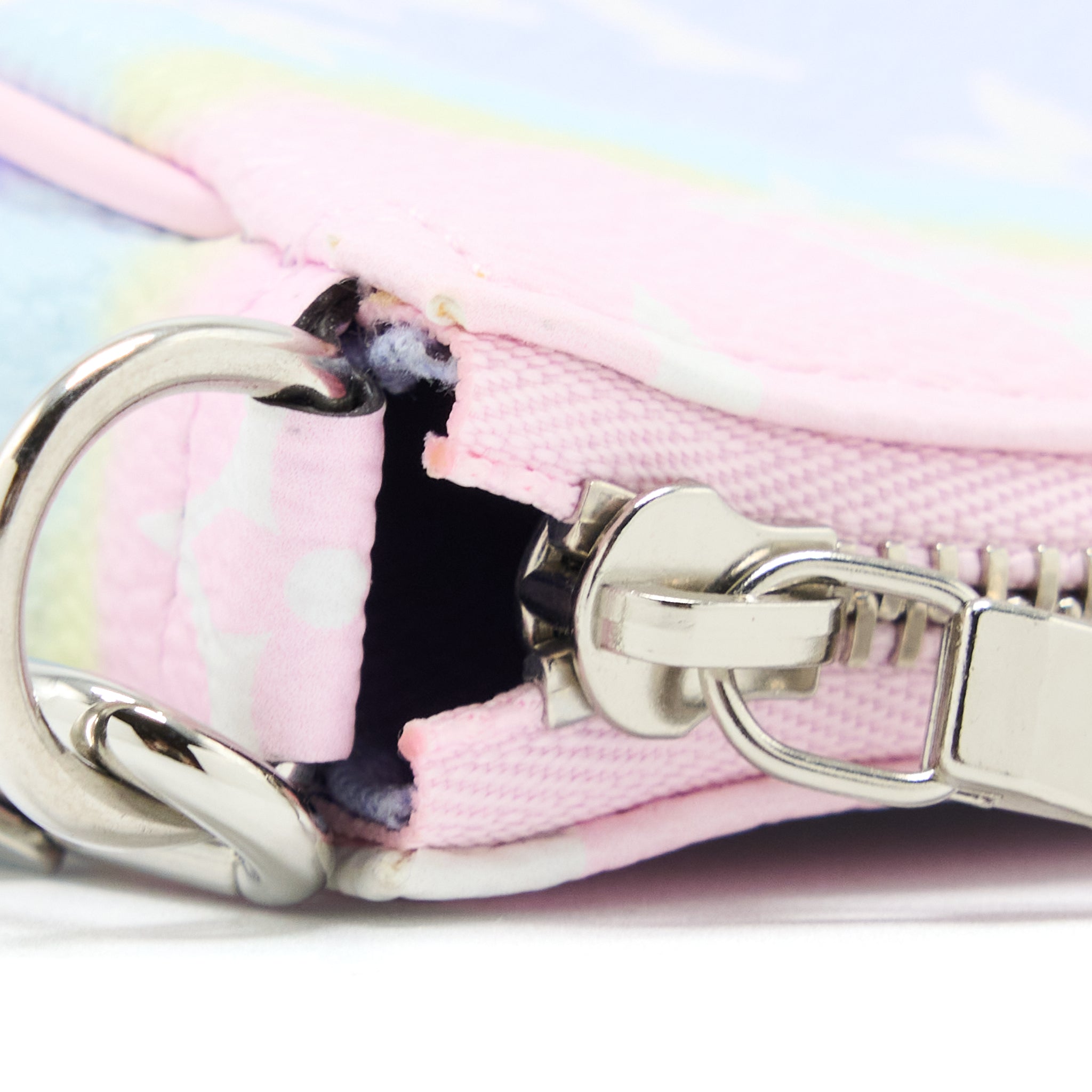LOUIS VUITTON ESCALE MINI POCHETTE ACCESSORIES MULTICOLOUR SHW