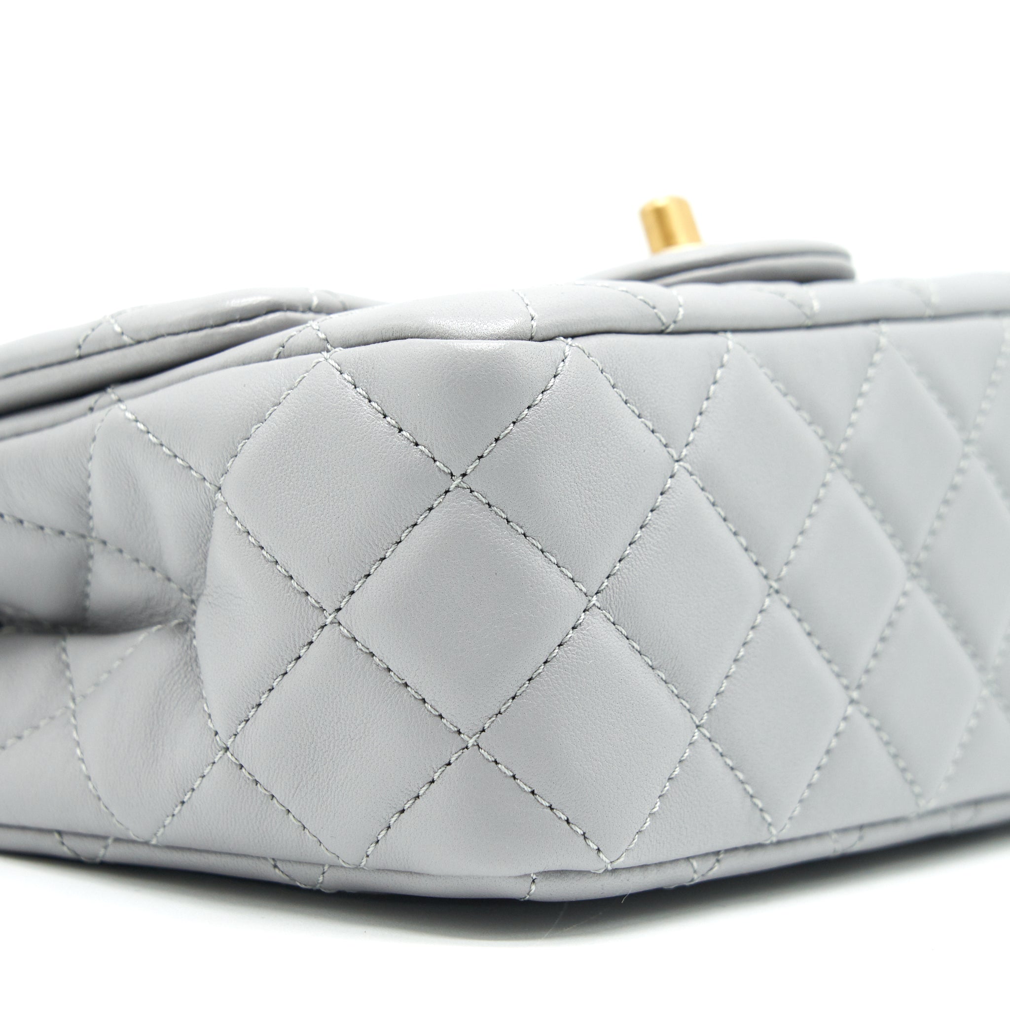 CHANEL 21B PEARL CRUSH MINI SQUARE FLAP BAG GREY GHW