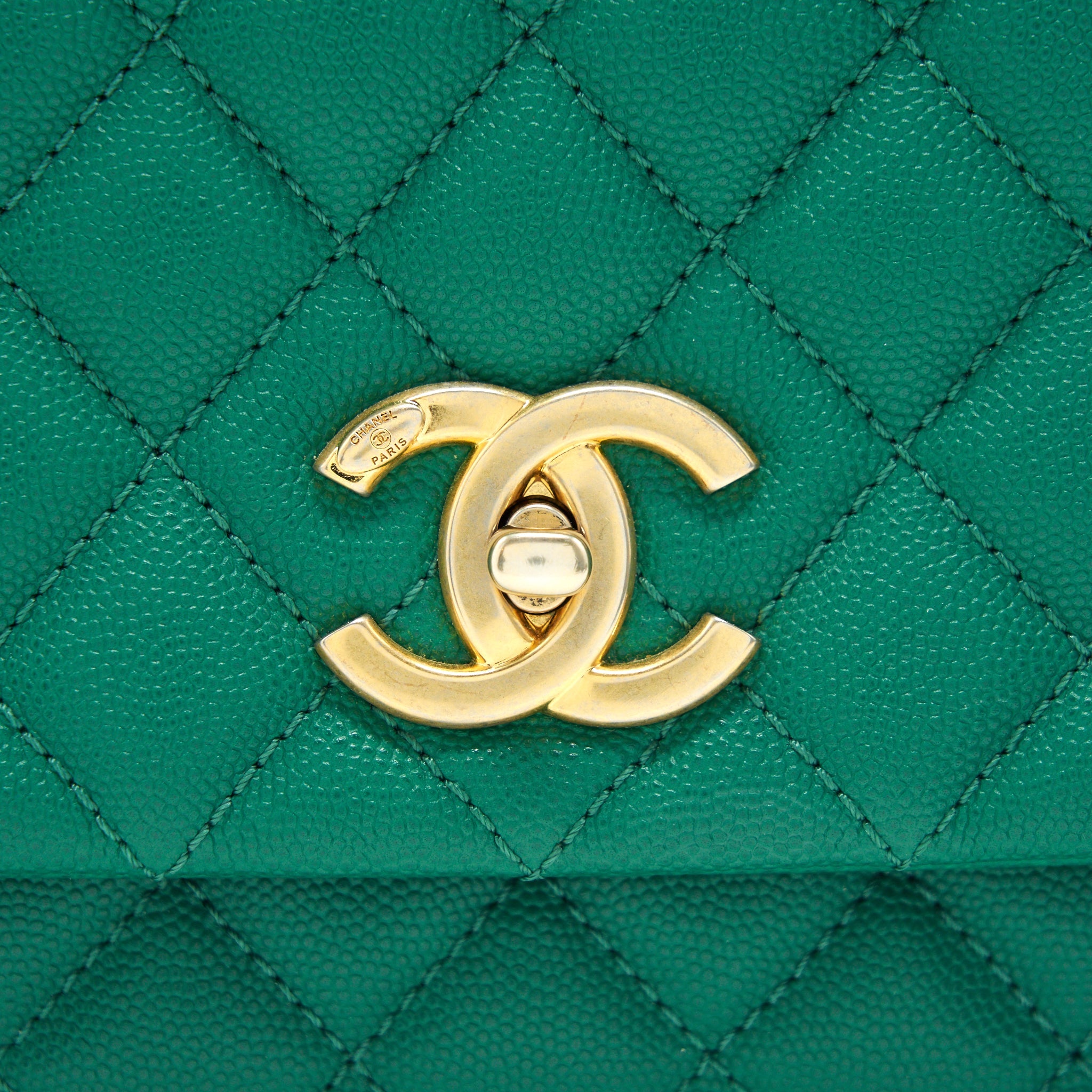 CHANEL COCOHANDLE FLAP BAG MEDIUM GREEN WITH GHW
