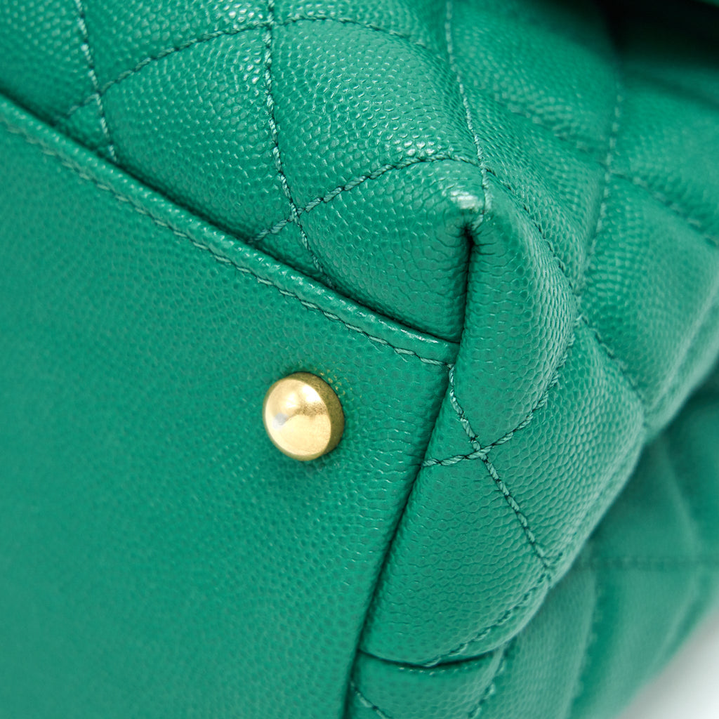 CHANEL COCOHANDLE FLAP BAG MEDIUM GREEN WITH GHW