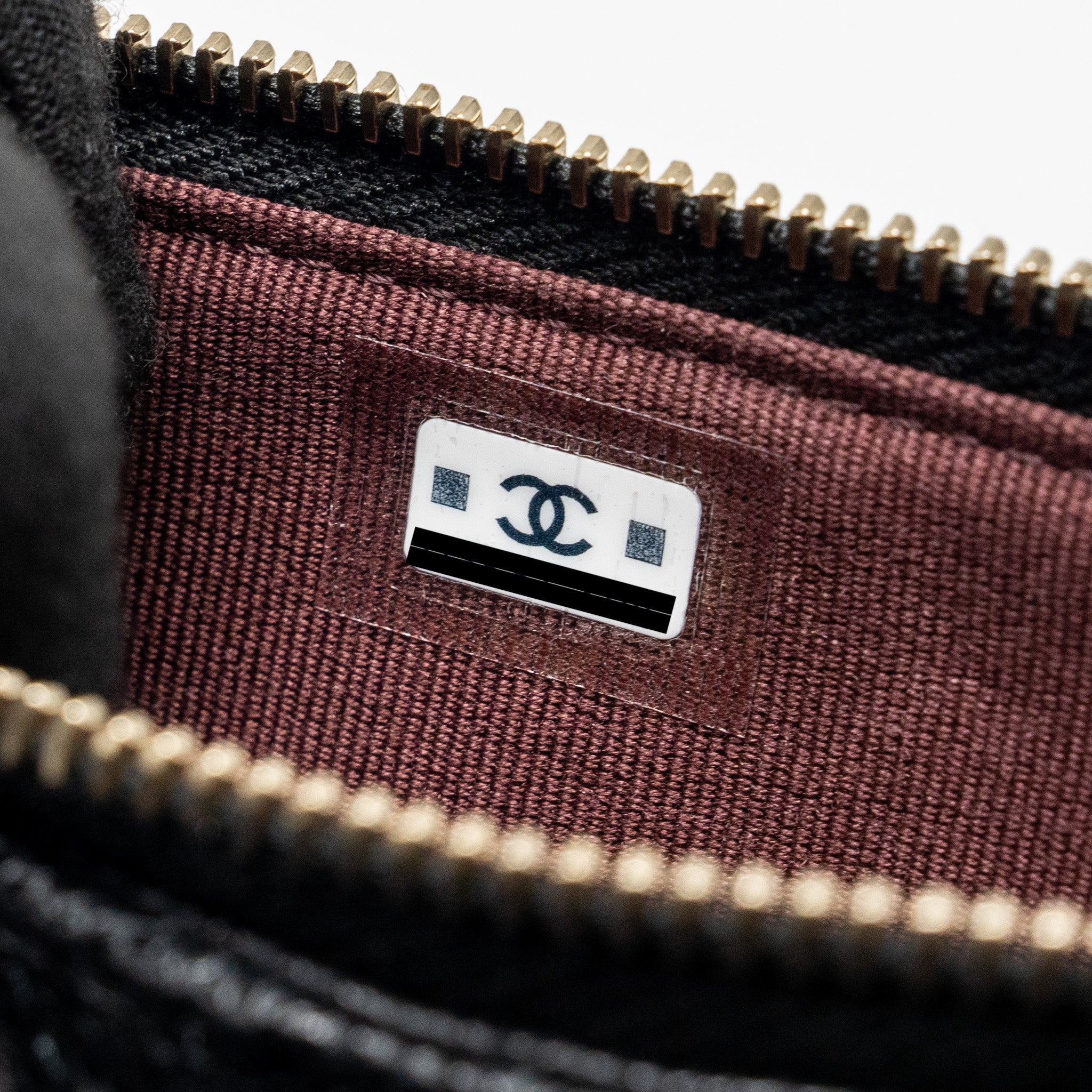 CHANEL FLAP WITH ZIP CARD HOLDER CAVIAR BLACK LGHW (MICROCHIP)