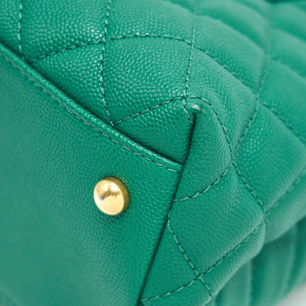 CHANEL COCOHANDLE FLAP BAG MEDIUM GREEN WITH GHW