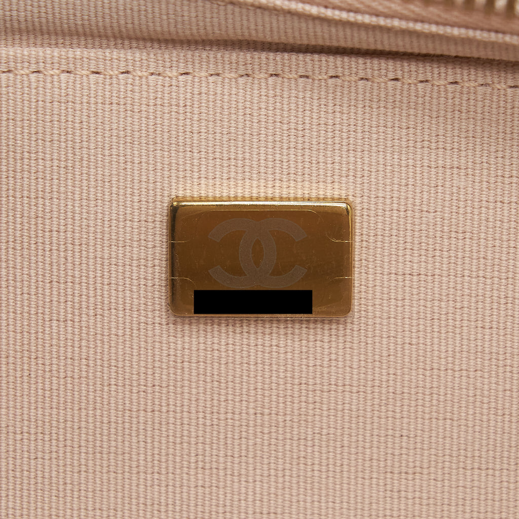 CHANEL 21K CROSSBODY BAG CAVIAR LIGHT BEIGE LGHW