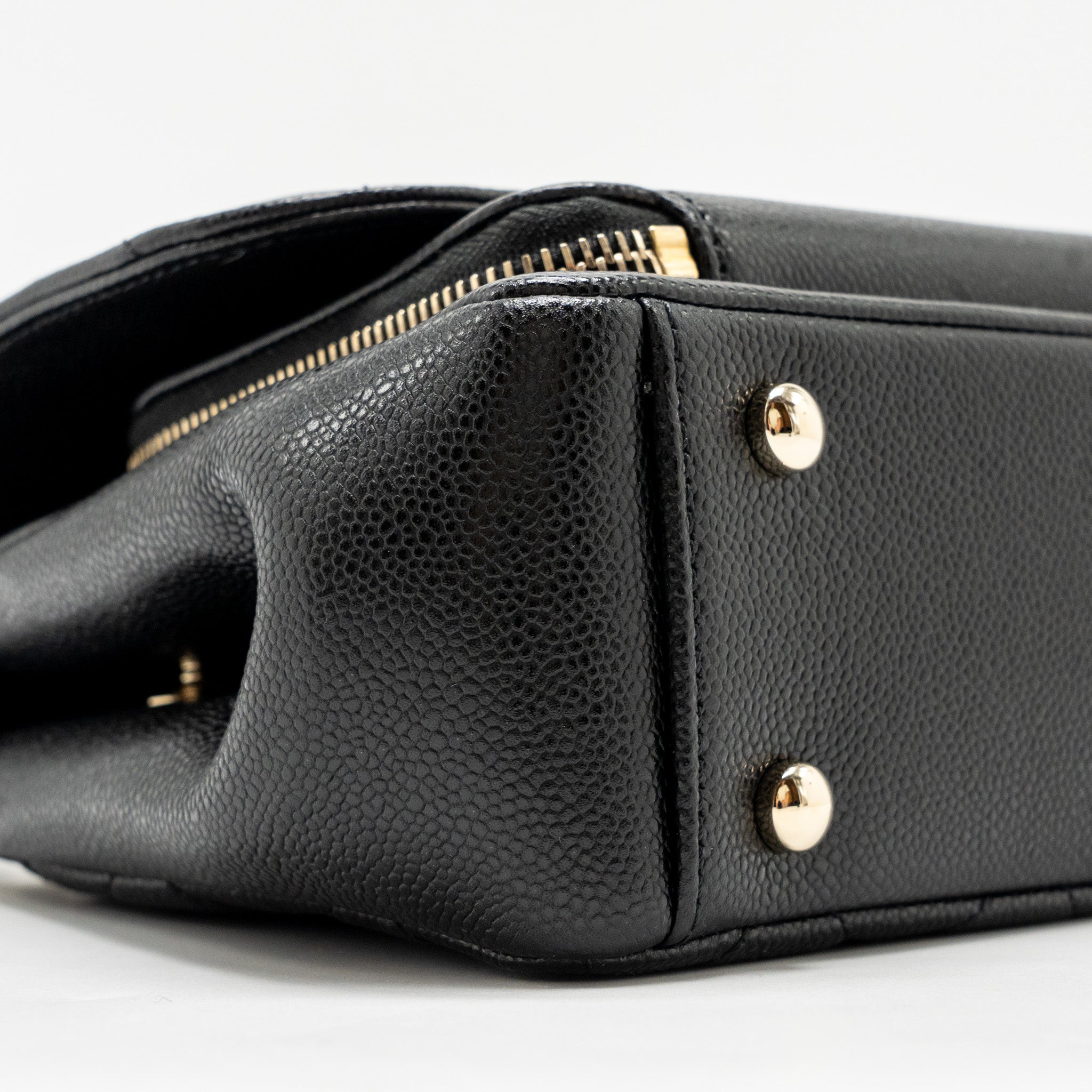CHANEL SMALL BUSINESS AFFINITY CAVIAR BLACK LGHW (MICROCHIP)