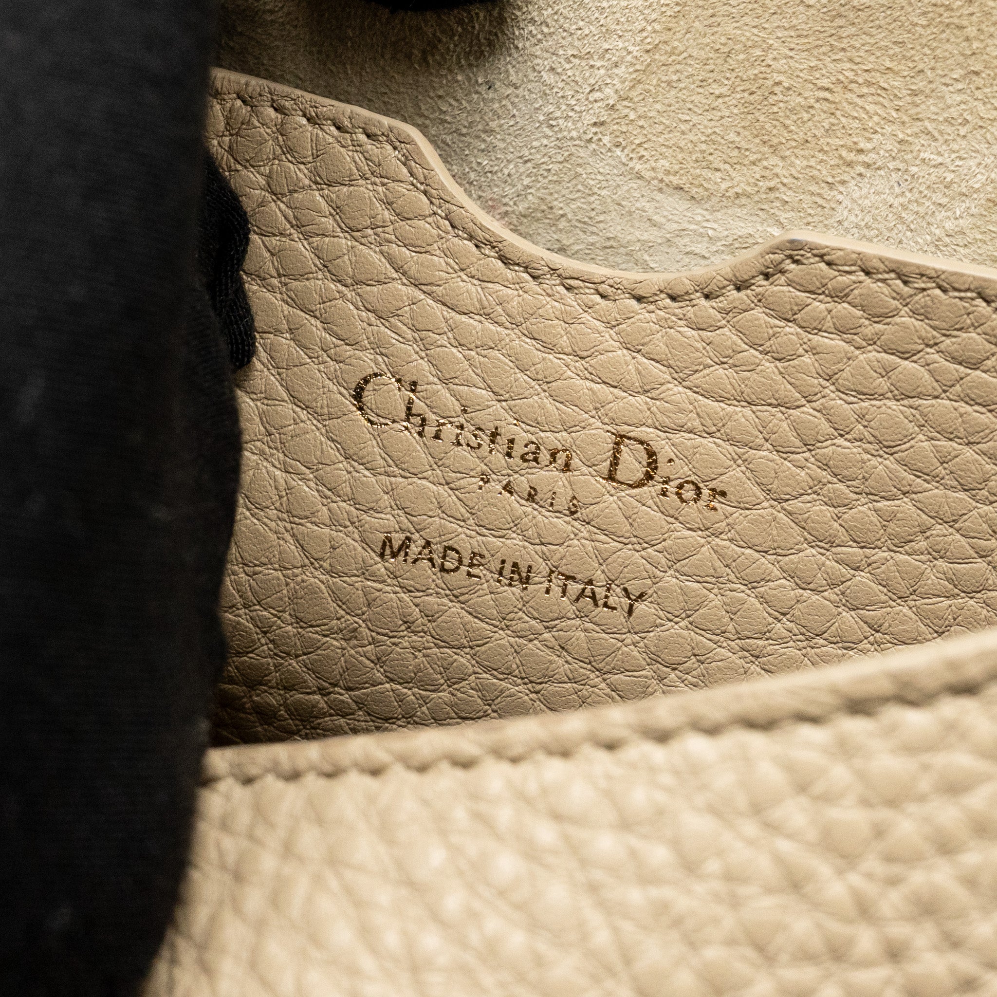 DIOR LARGE BOBBY BAG GRAINED CALFSKIN BEIGE GHW