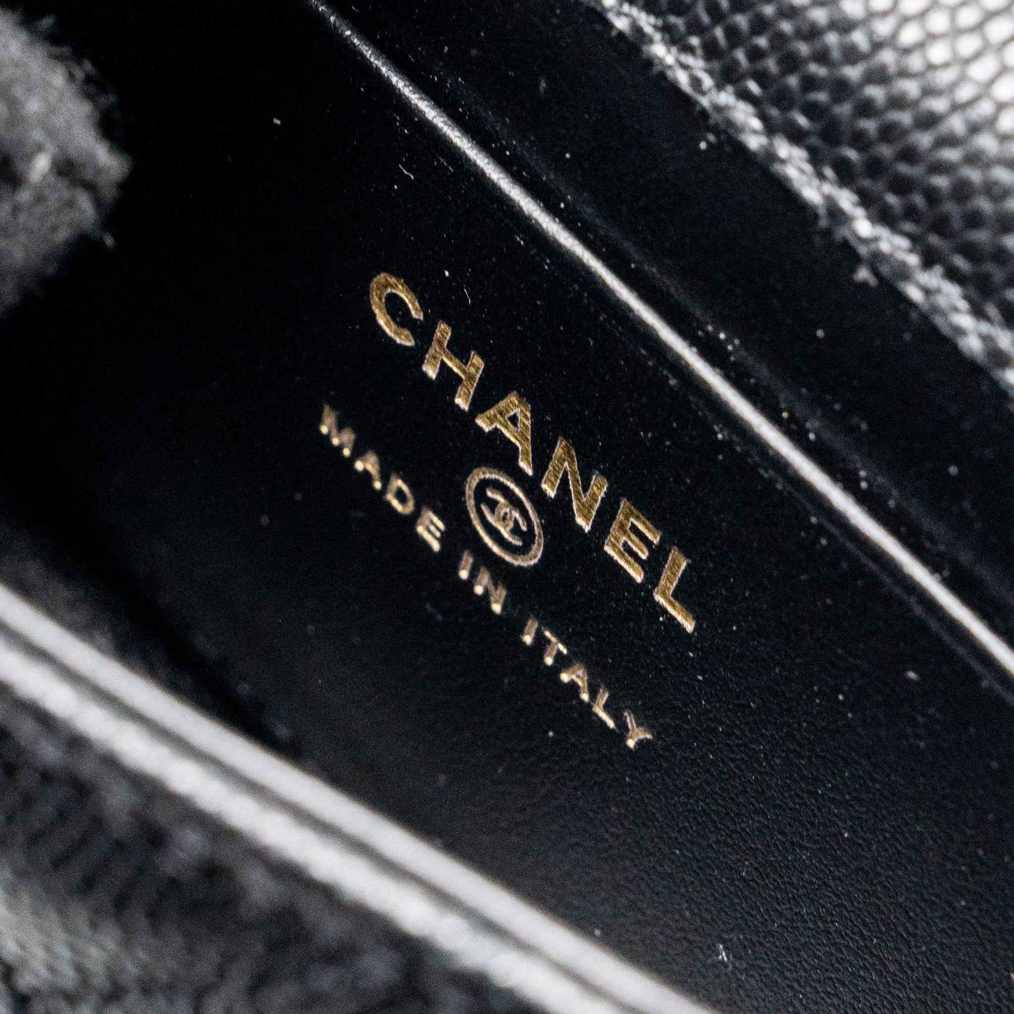 CHANEL MINI TOP HANDLE FLAP BAG CAVIAR BLACK LGHW (MICROCHIP)