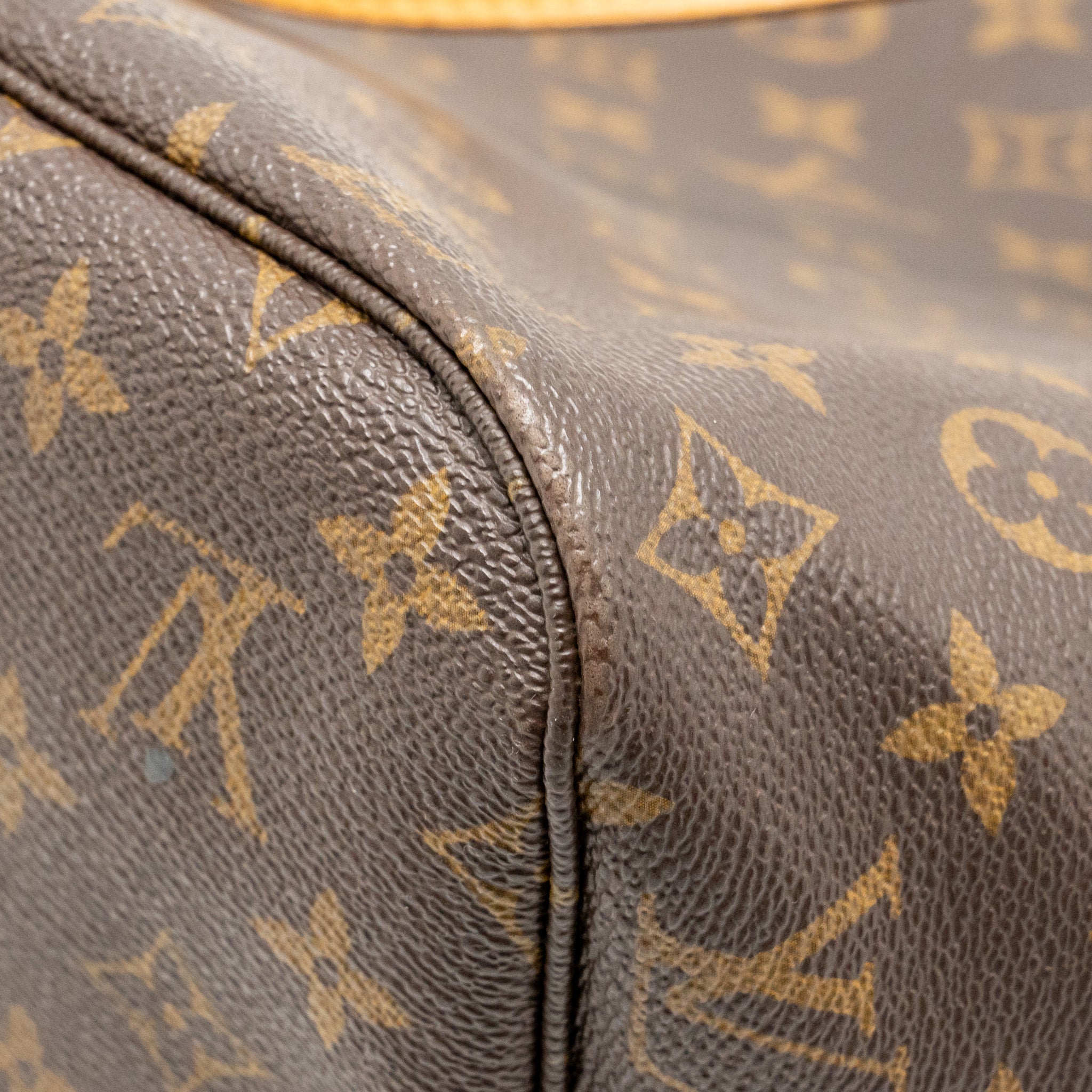 LOUIS VUITTON NEVERFULL MM MONOGRAM CANVAS GHW