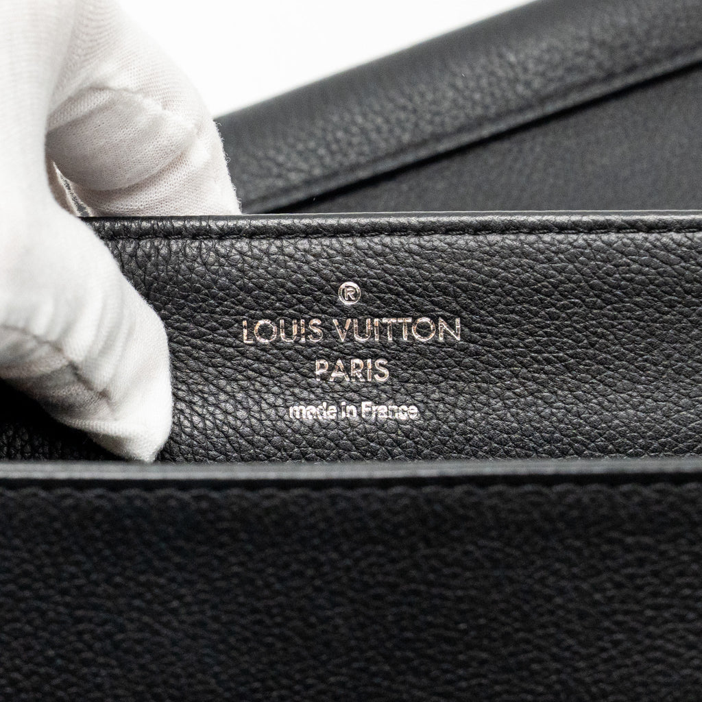 LOUIS VUITTON LOCK ME BAG CALFSKIN BLACK SHW