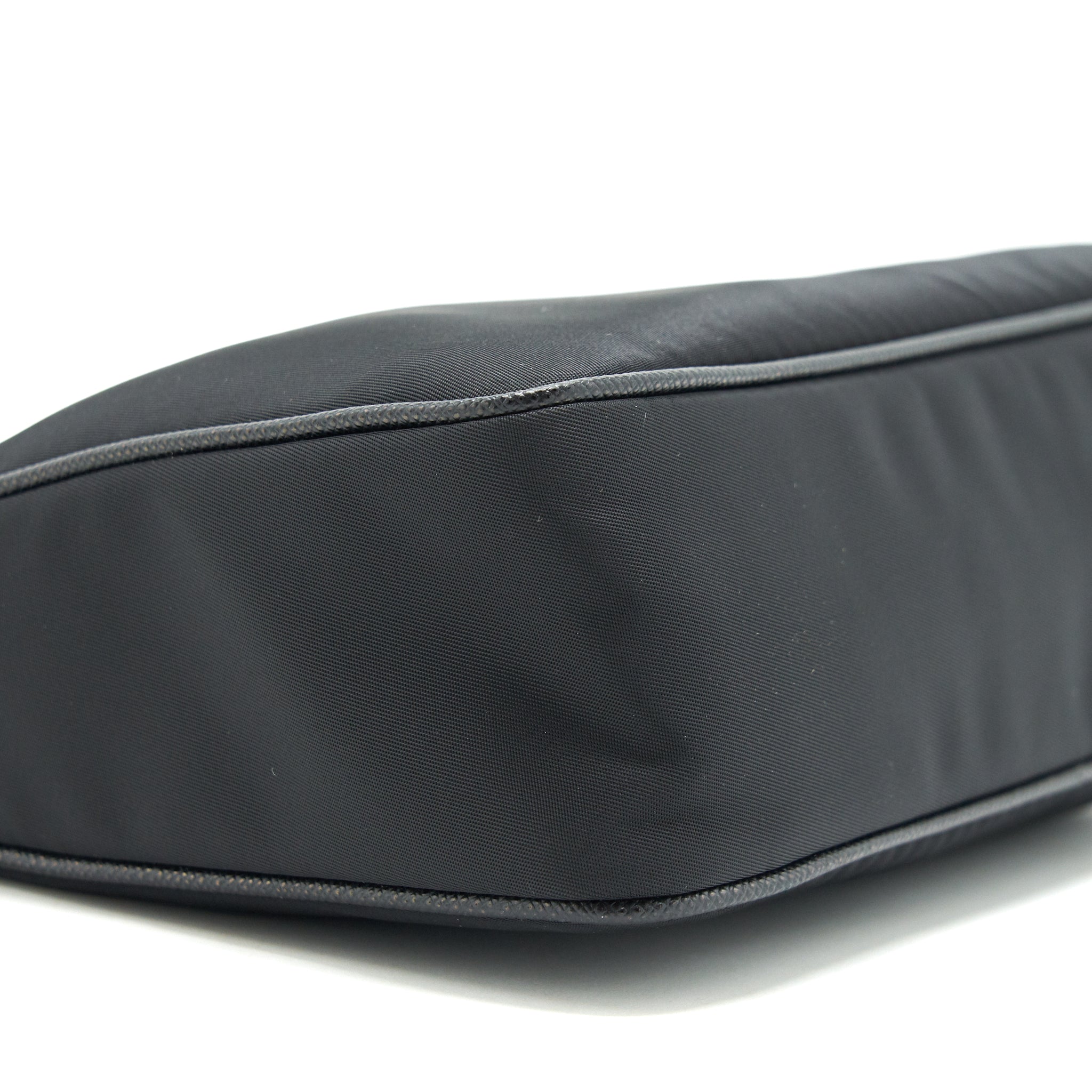 PRADA REEDITION 2005 NYLON BAG BLACK SHW