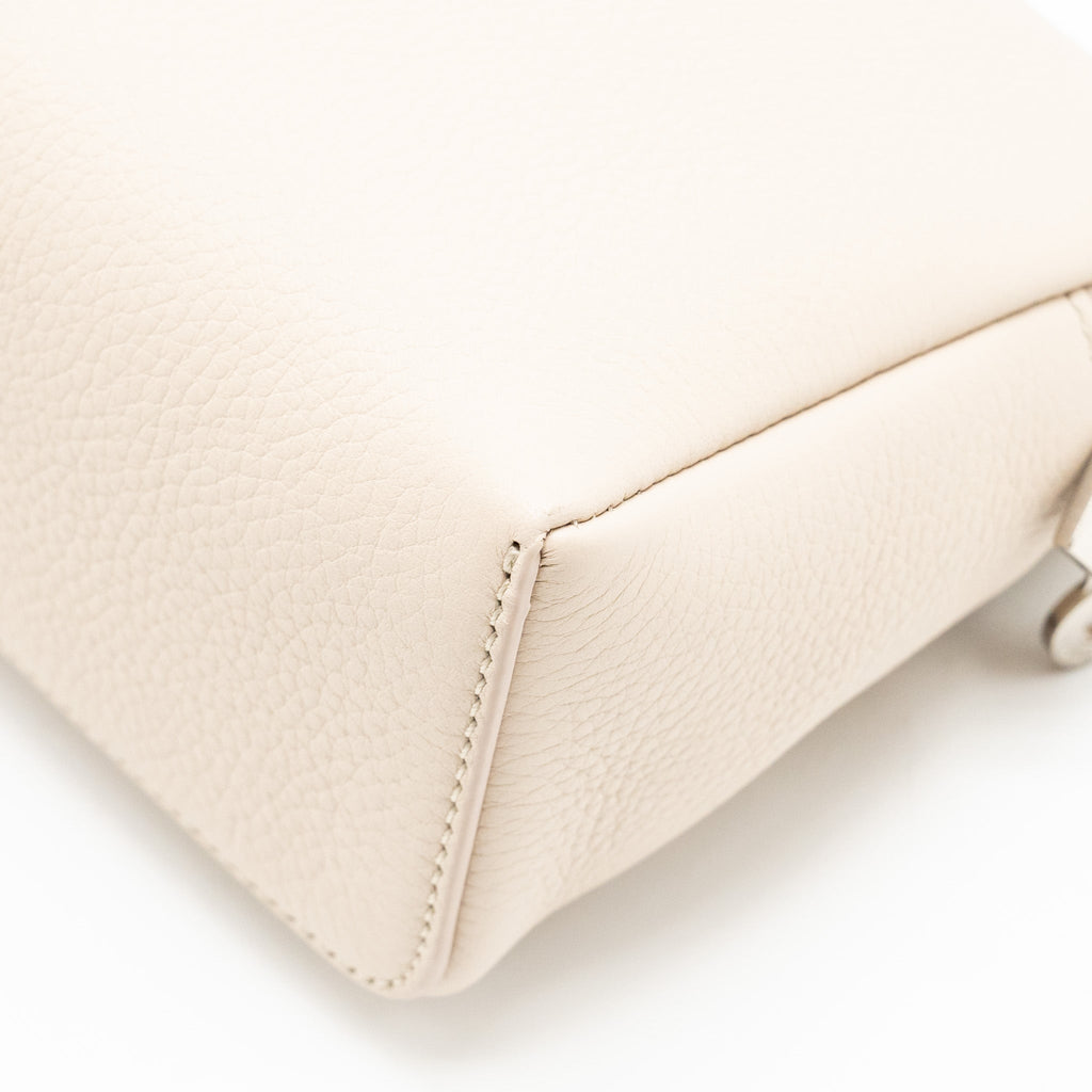 LORO PIANA EXTRA POCKET L19 GRAINED CALFSKIN WHISPER WHITE SHW