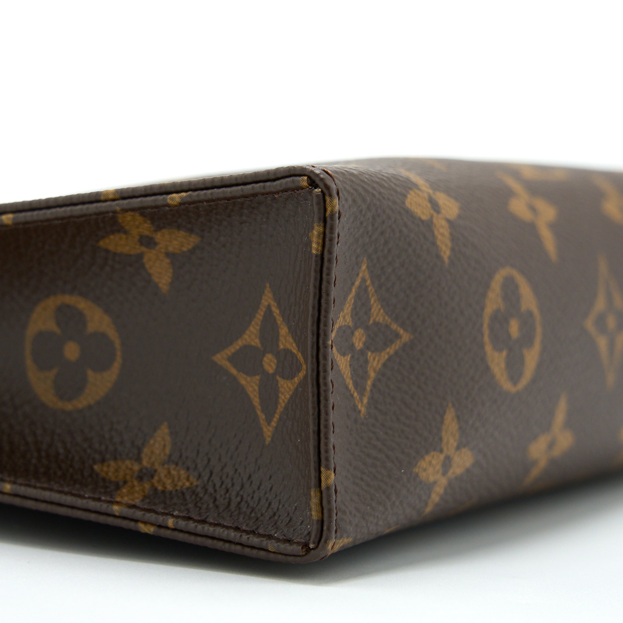 LOUIS VUITTON POCHE TOILETTE MONOGRAM CANVAS GHW