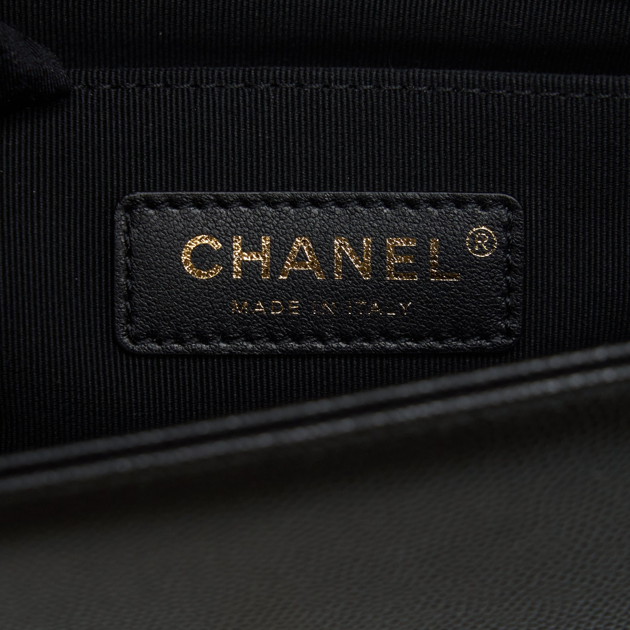 CHANEL SMALL BOY BAG CAVIAR BLACK GHW (MICROCHIP)
