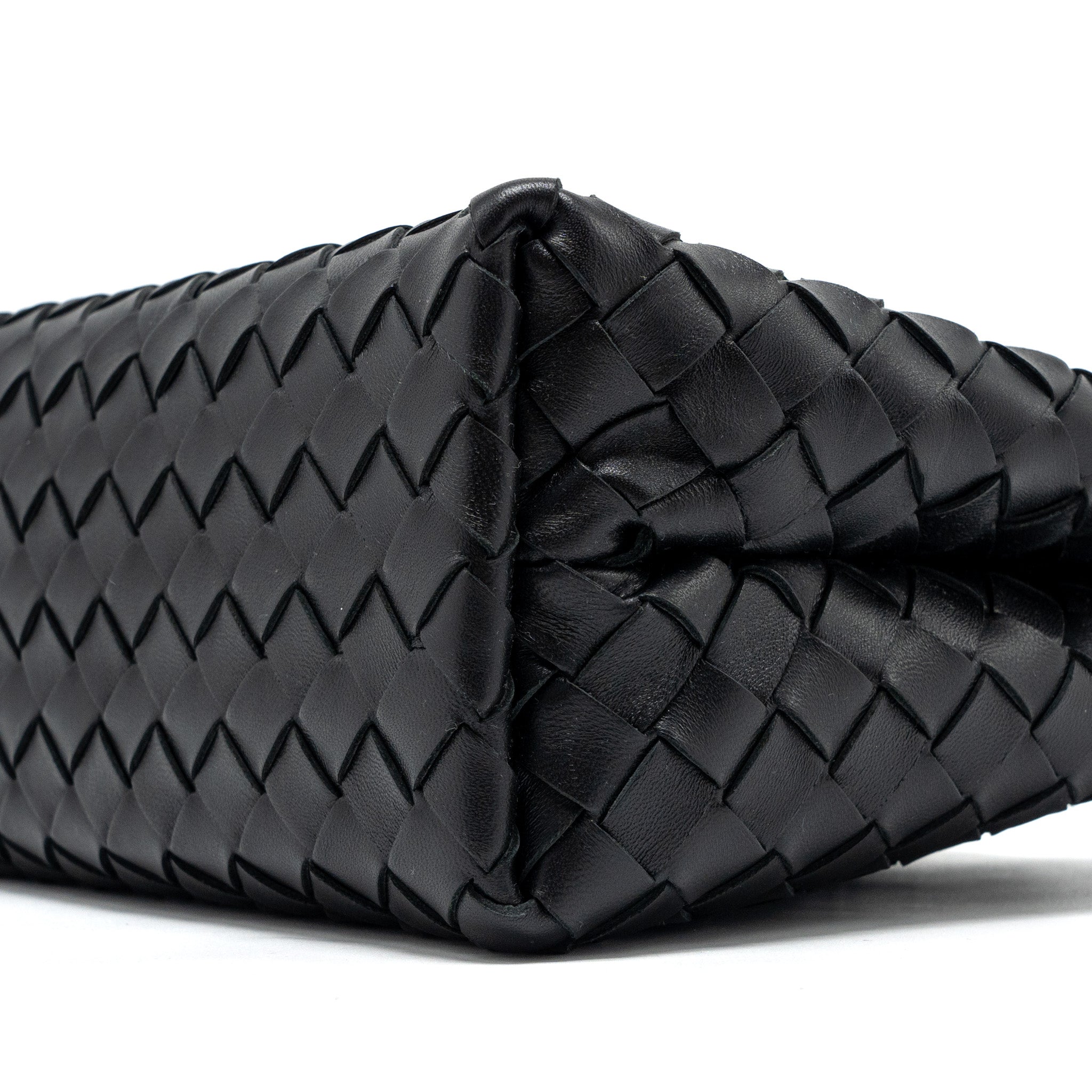 BOTTEGA VENETA SMALL ANDIAMO BAG LAMBSKIN BLACK GHW