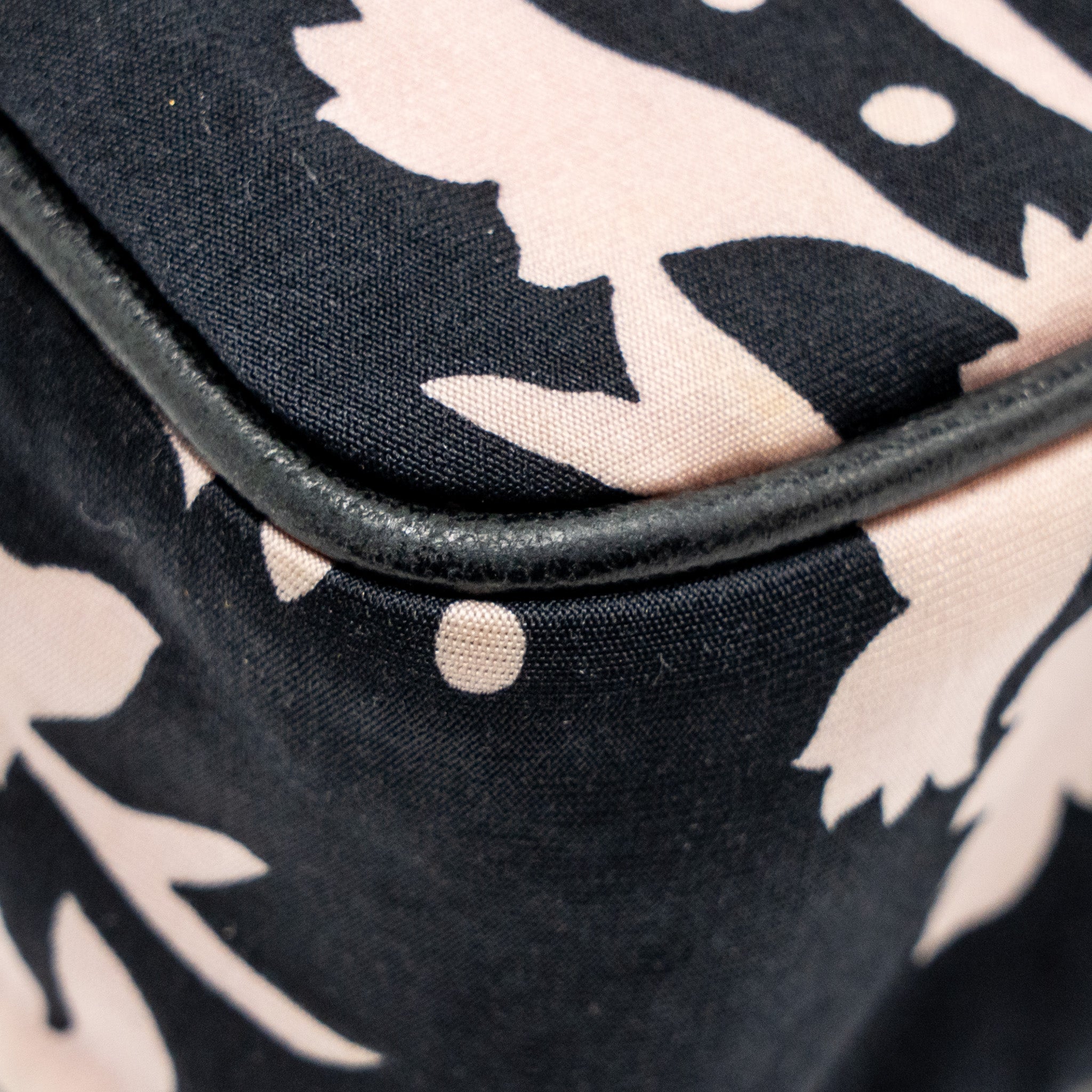 CHANEL MIRROR CHARM SINGLE FLAP BAG FABRIC BLACK/PINK SHW
