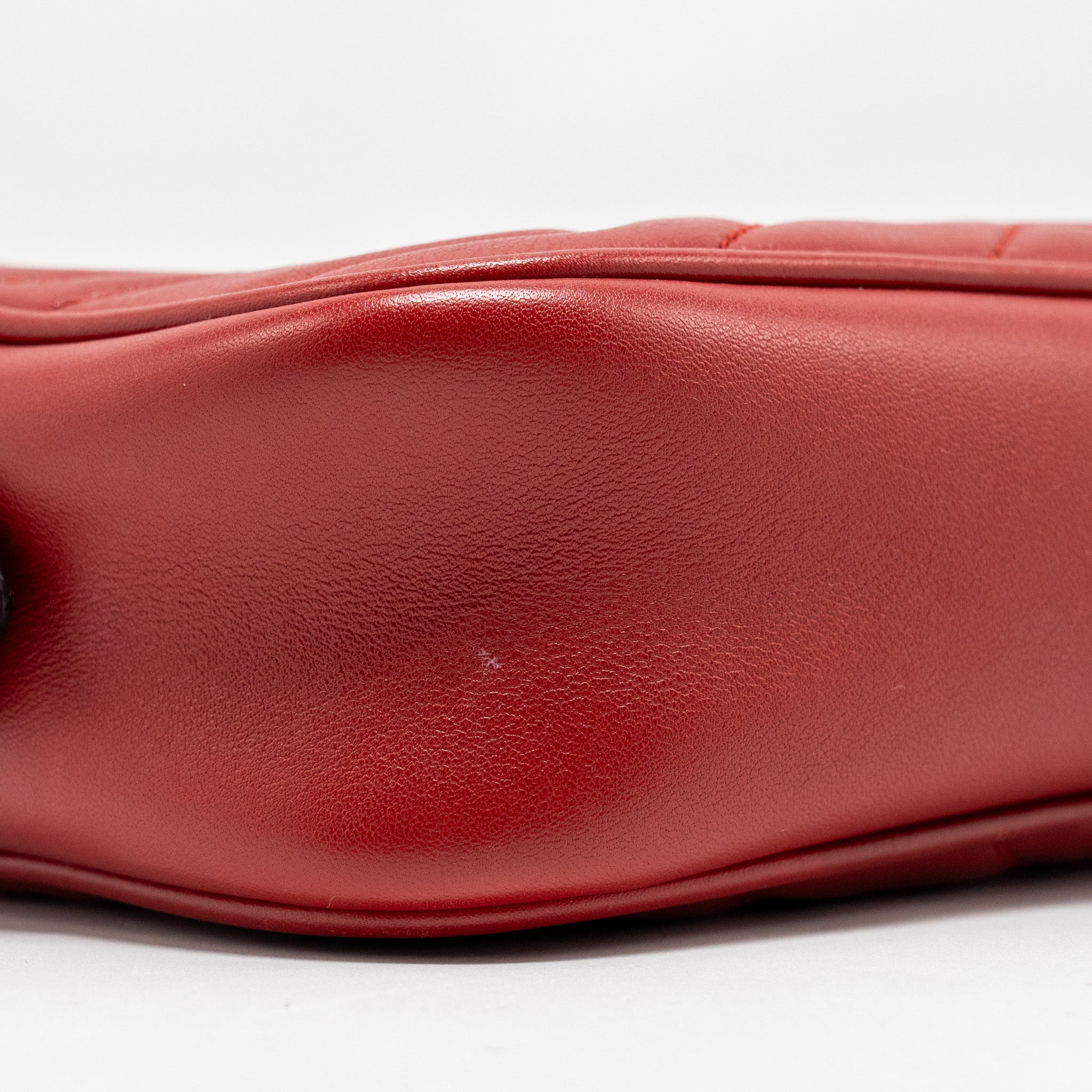 GUCCI GG MARMONT MATELASSE CAMERA BAG RED LEATHER RED GHW
