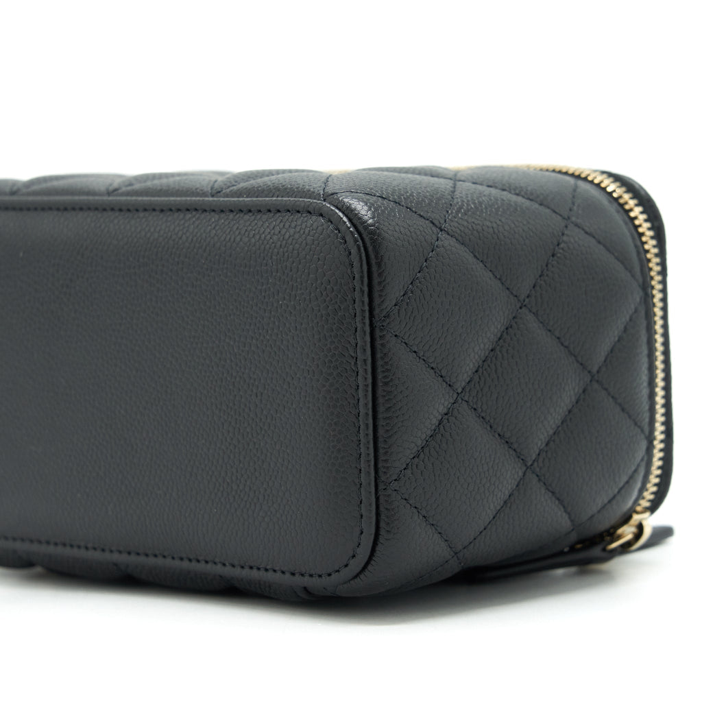 CHANEL 22P LONG VANITY WITH LOGO CHAIN CAVIAR BLACK LGHW