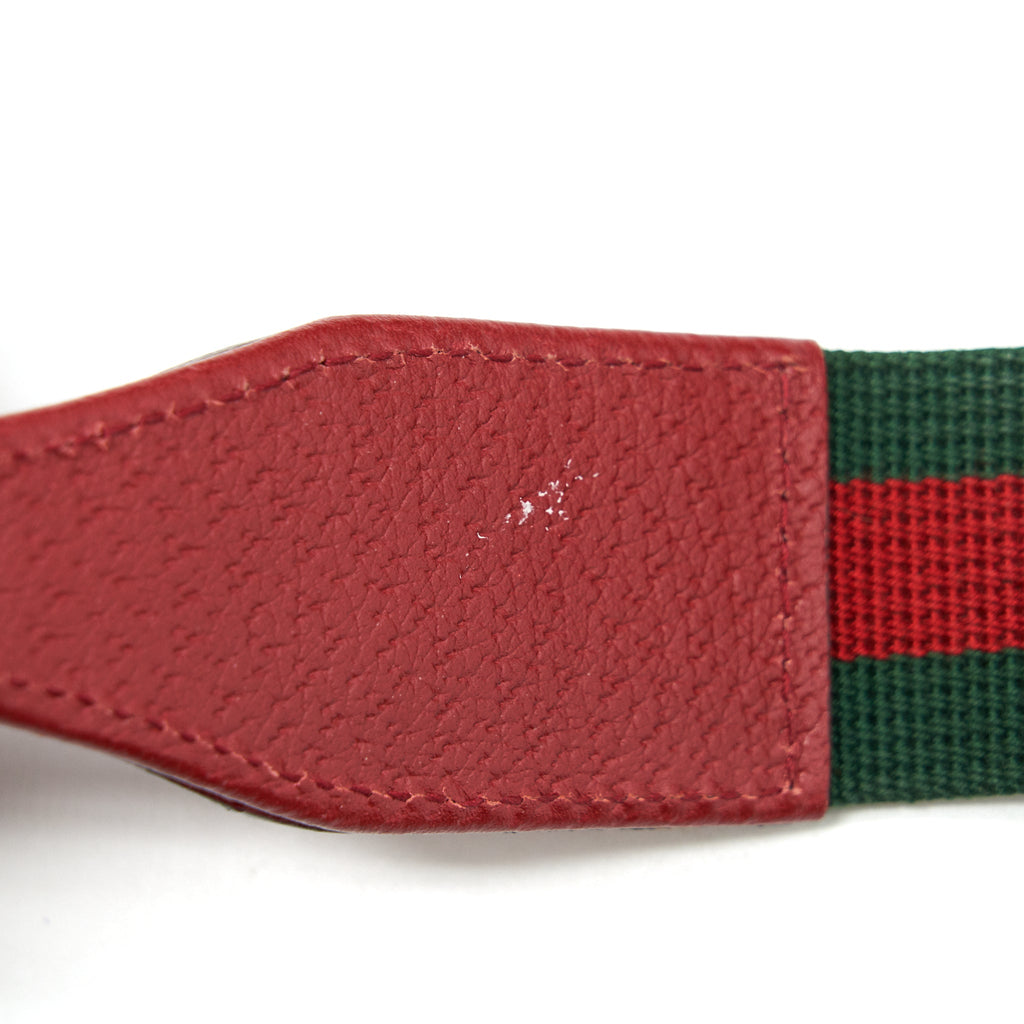 GUCCI PRINTED SUPREME CANVAS CAMERA BAG RED
