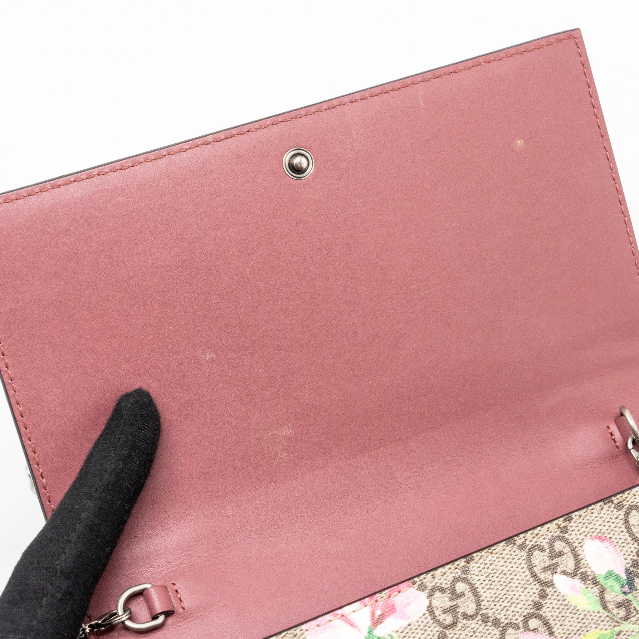 GUCCI MINI CLUTCH WITH CHAIN FLOWER PRINTED GG SUPREME CANVAS SHW