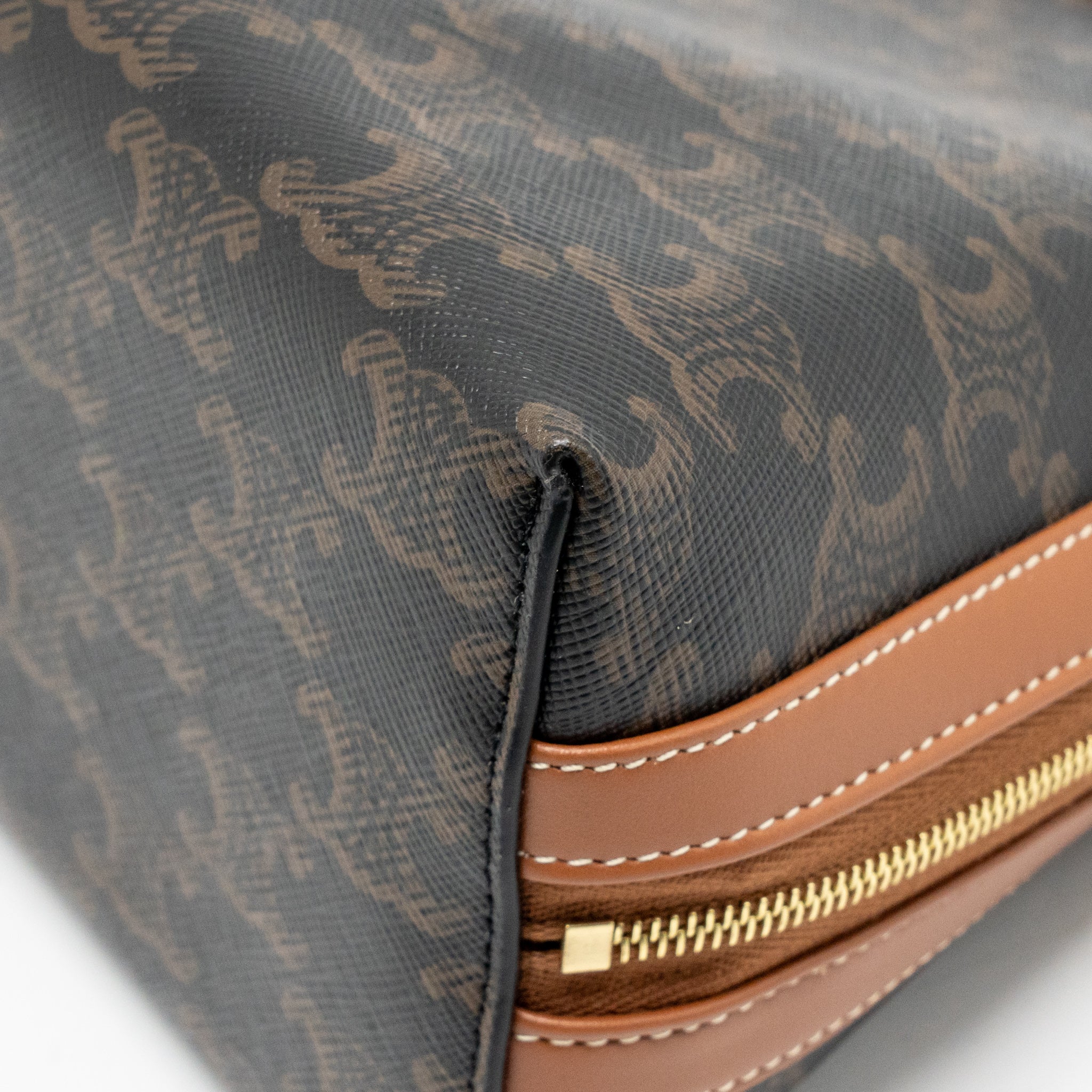 CELINE LARGE COSMETIC POUCH TRIOMPHE CANVAS/CALFSKIN TAN GHW