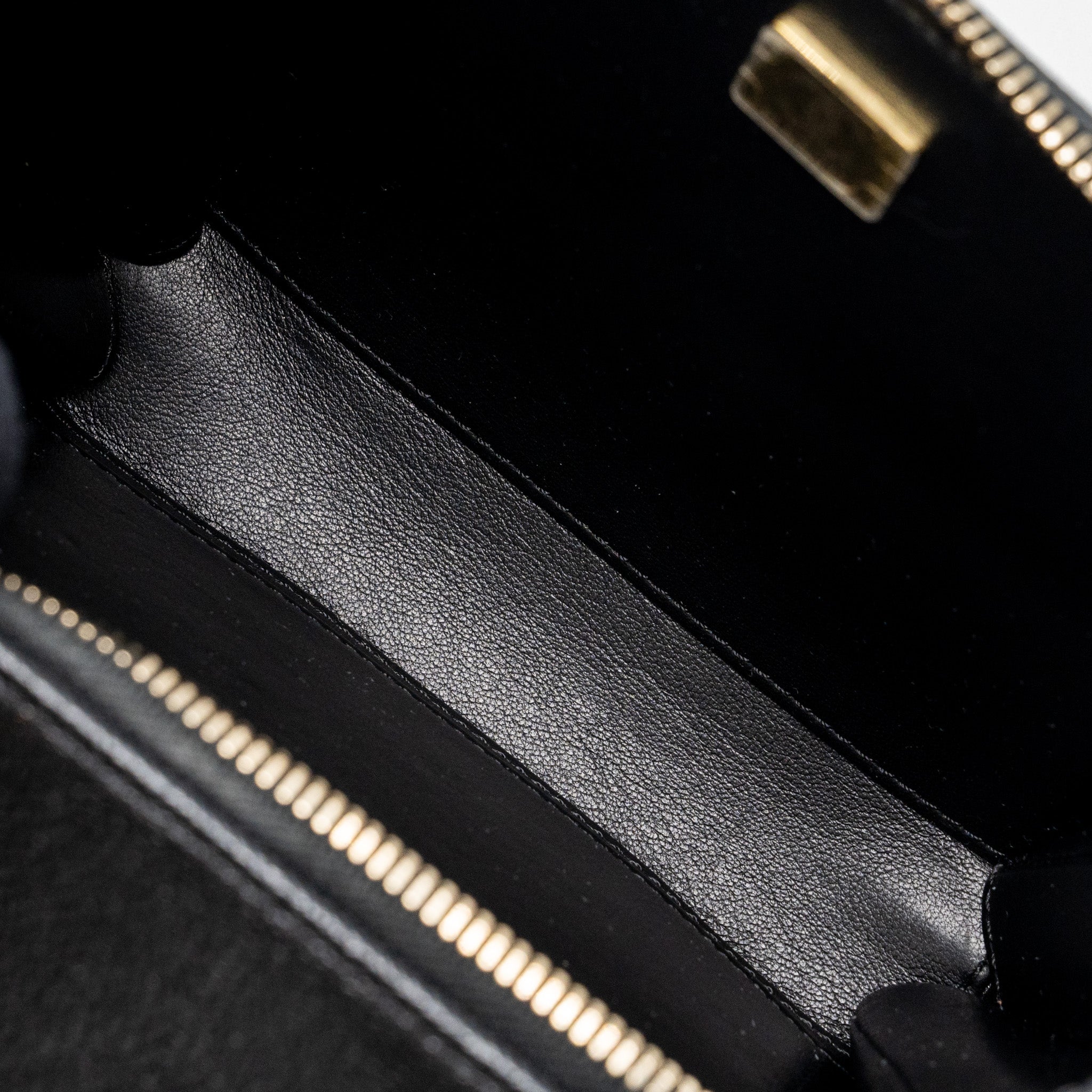 CHANEL LETTER TOP HANDLE SMALL VANITY CASE CAVIAR BLACK BRUSHED GHW(MICROCHIP)