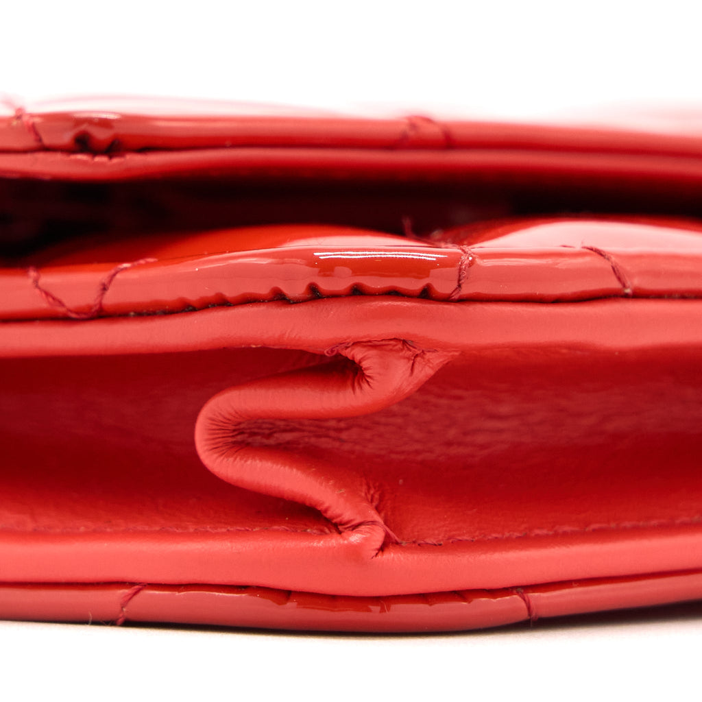 CHANEL CLASSIC WALLET ON CHAIN PATENT RED SHW
