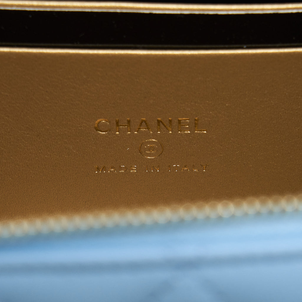 CHANEL 22S PEARL CRUSH LONG VANITY WITH CHAIN LAMBSKIN BLUE GHW