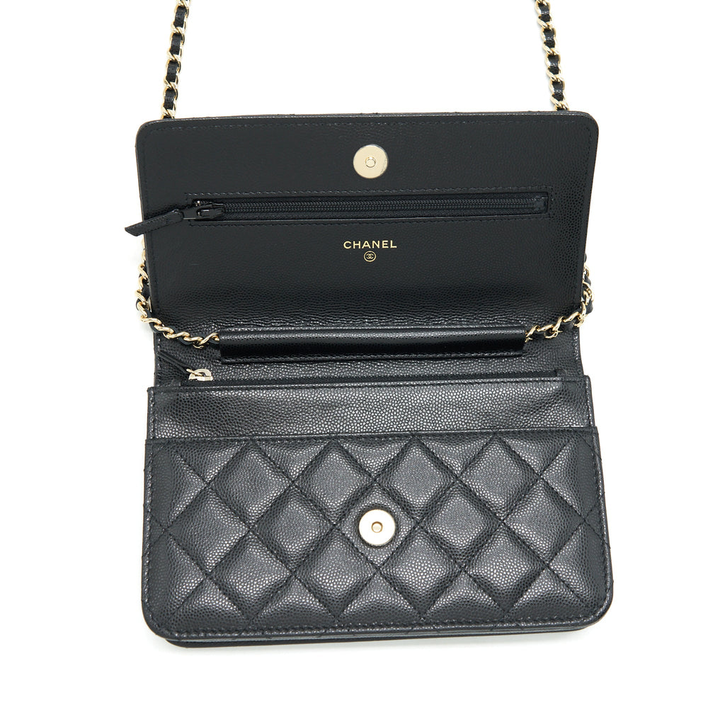 CHANEL 22S DETAIL CC LOGO WALLET ON CHAIN CAVIAR BLACK LGHW (MICROCHIP)