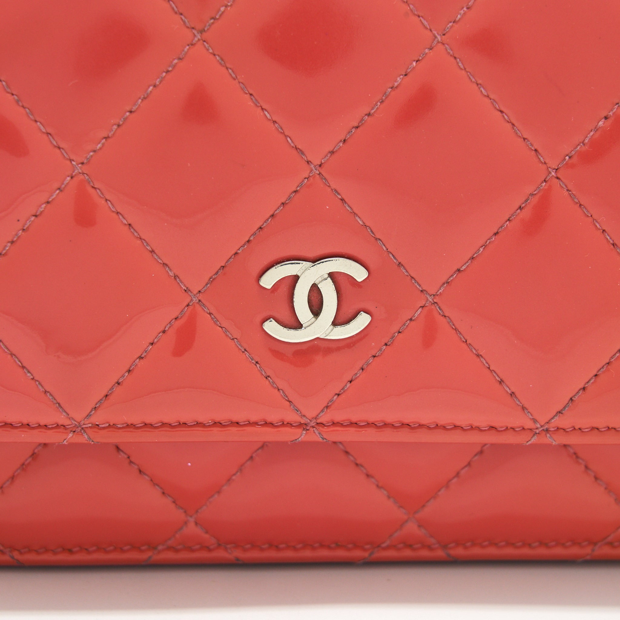 CHANEL WALLET ON CHAINS RED PATENT SHW