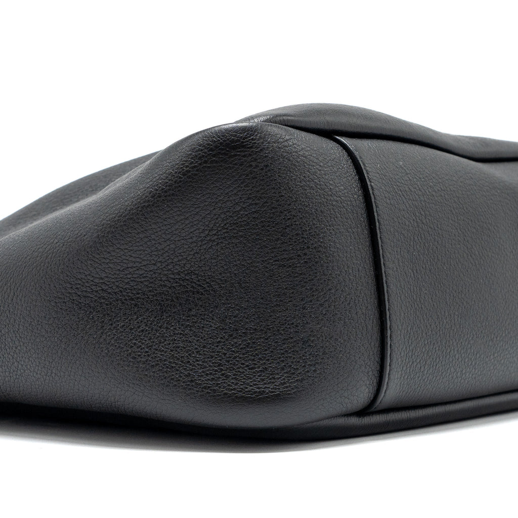 SAINT LAURENT/YSL LE 5 A 7 SUPPLE LARGE SMOOTH CALFSKIN BLACK GHW