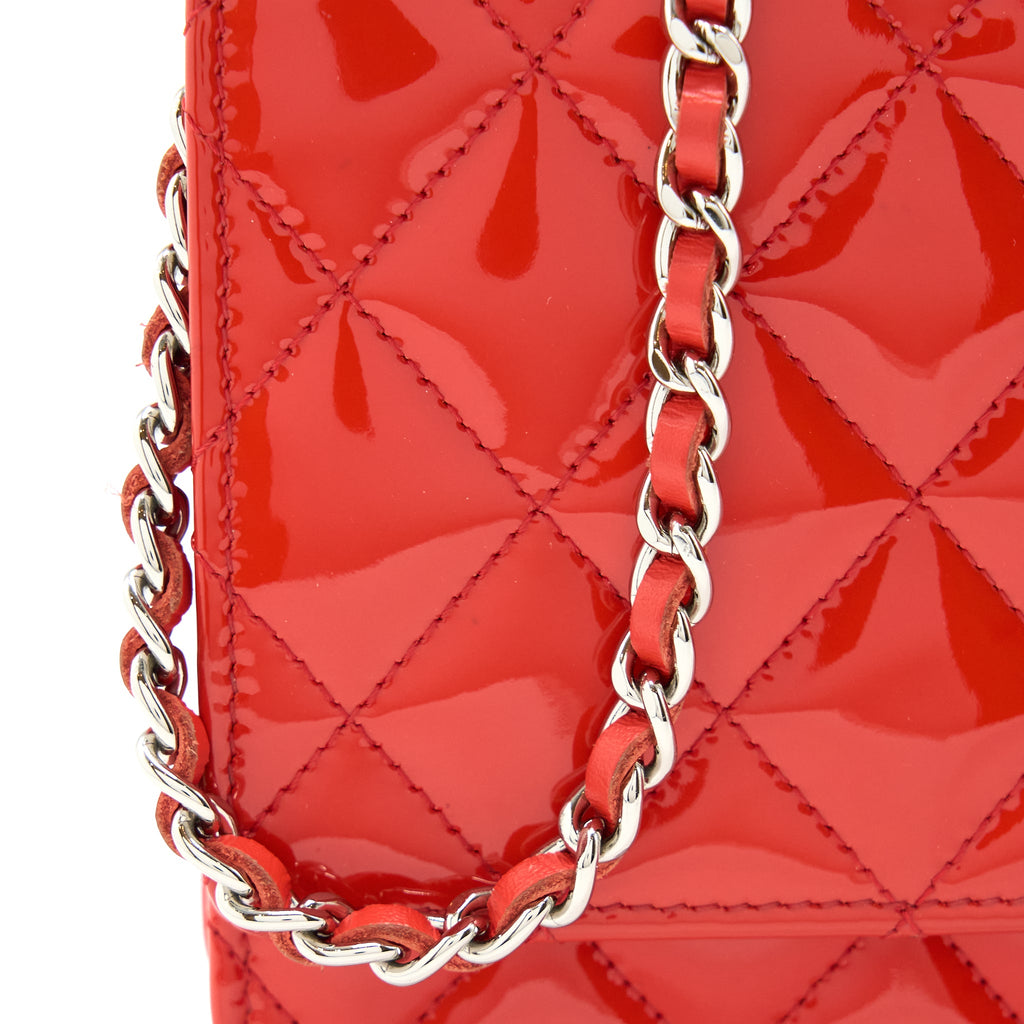 CHANEL CLASSIC WALLET ON CHAIN PATENT RED SHW