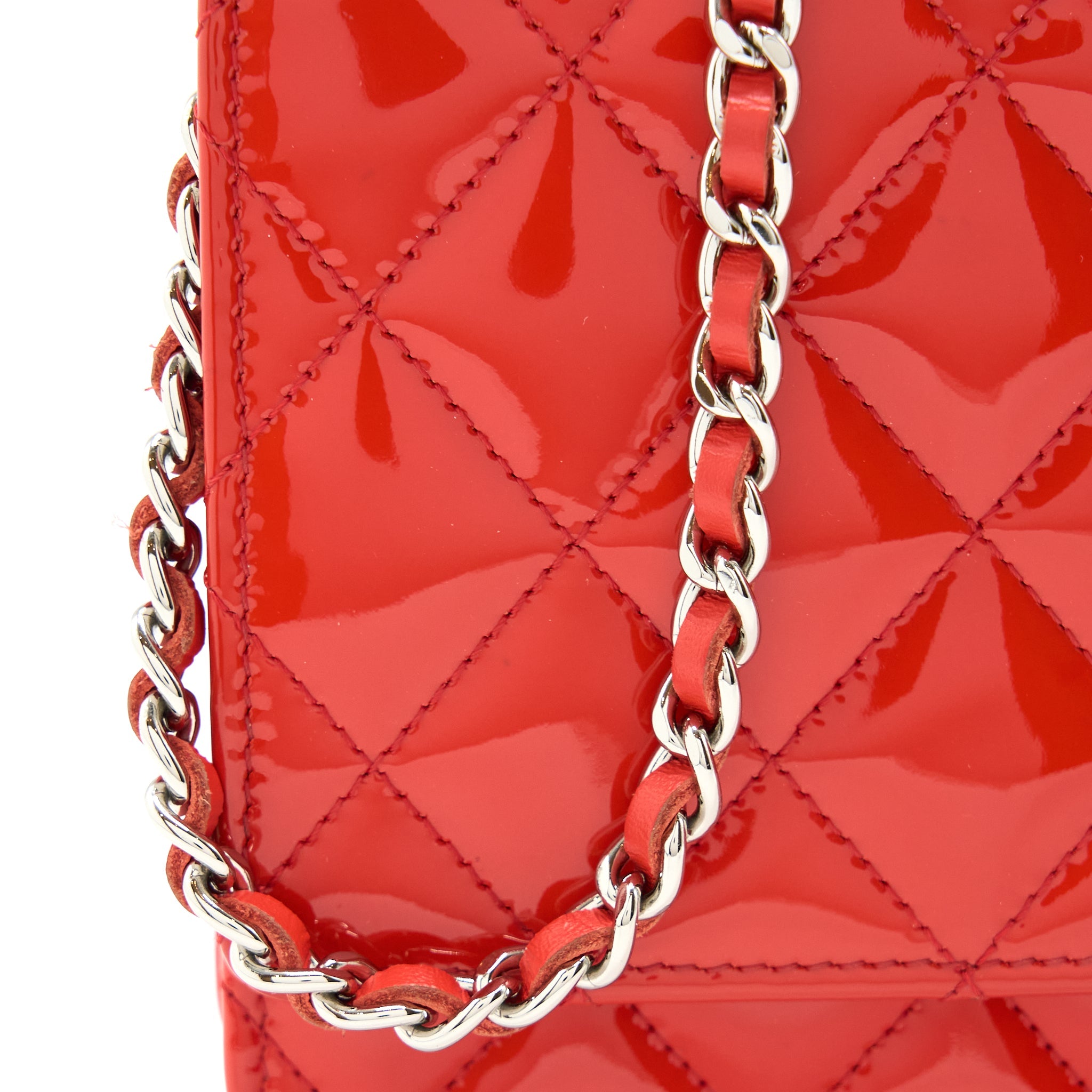 CHANEL CLASSIC WALLET ON CHAIN PATENT RED SHW