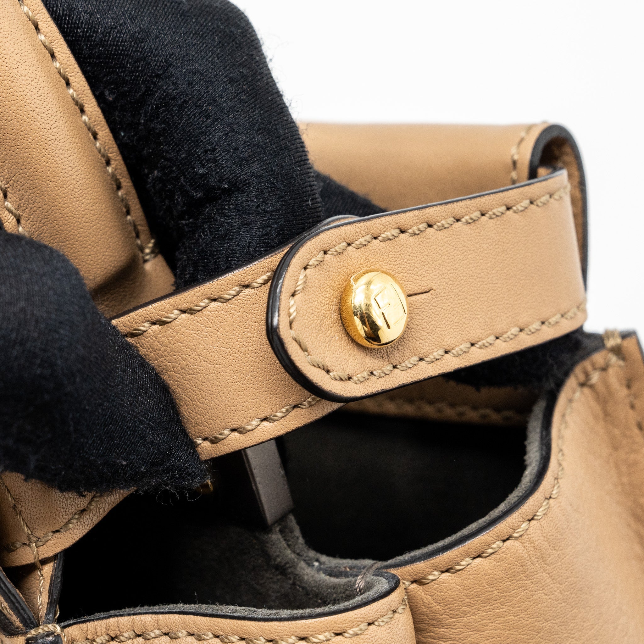 FENDI MEDIUM PEEKABOO CALFSKIN TOBACCO MULTICOLOUR HARDWARE