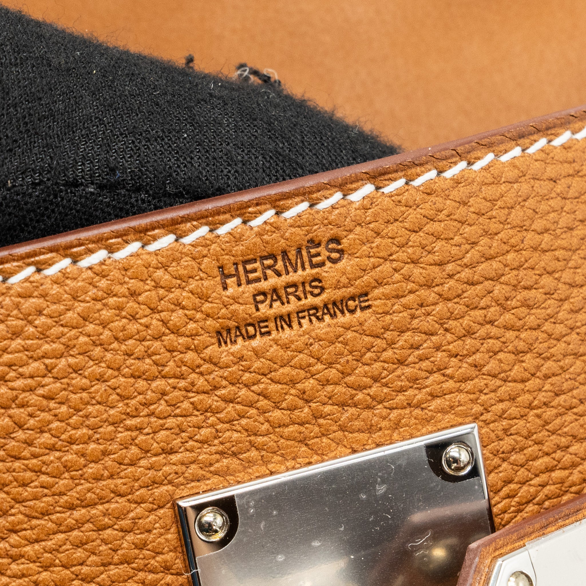 HERMES KELLY MESSANGER PM BAG BARENIA FAUBOURG LEATHER 34 FAUVE SHW