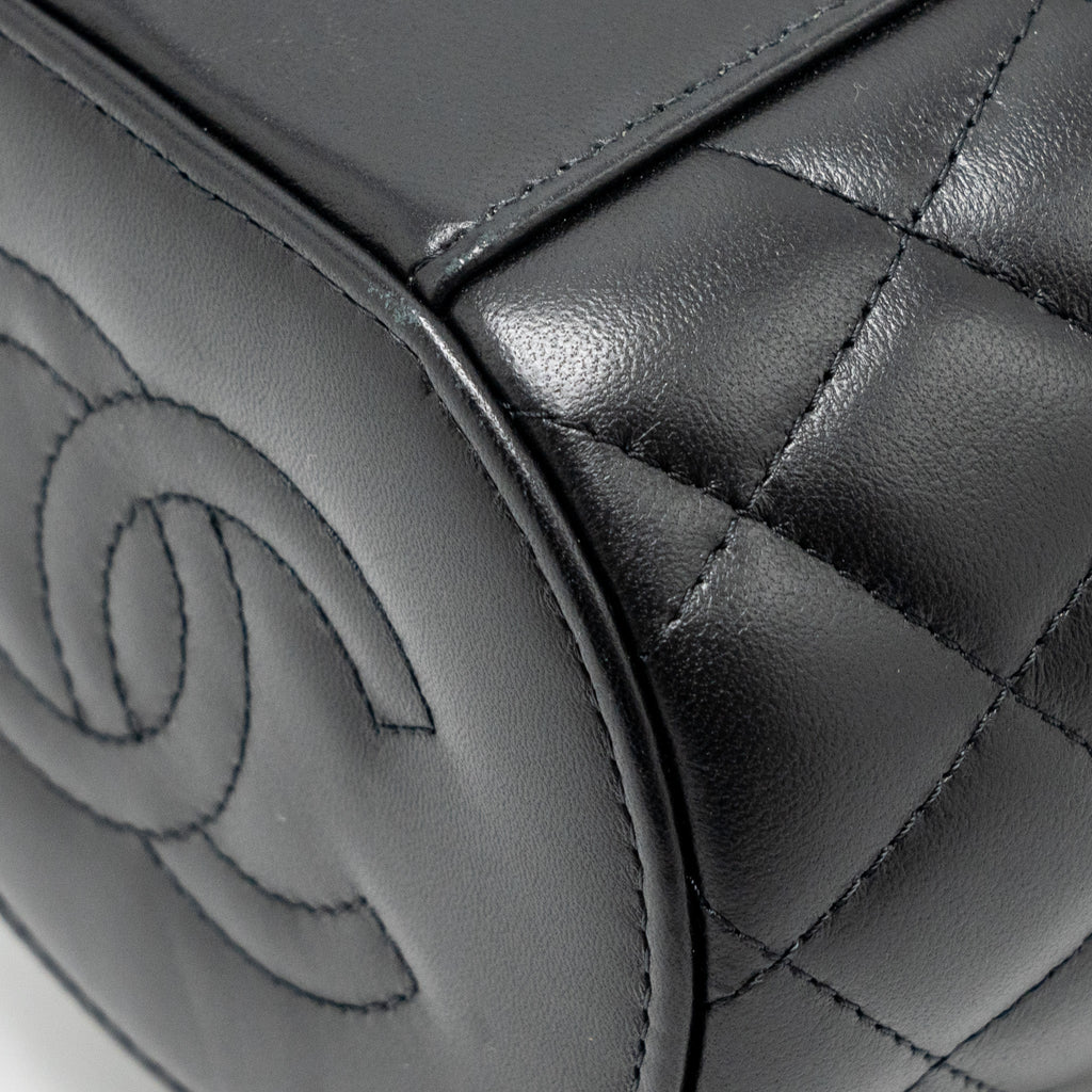 CHANEL AFTERNOON TEA TOP HANDLE VANITY CASE WITH CHAIN LAMBSKIN BLACK GHW (MICROCHIP)