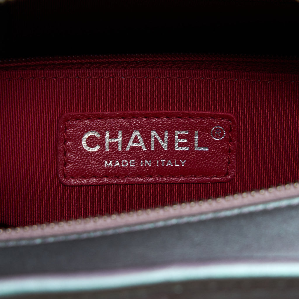 CHANEL LARGE GABRIELLE HOBO LAMBSKIN/CALFSKIN IRIDESCENT PURPLE RAINBOW COLOUR MULTICOLOUR HARDWARE