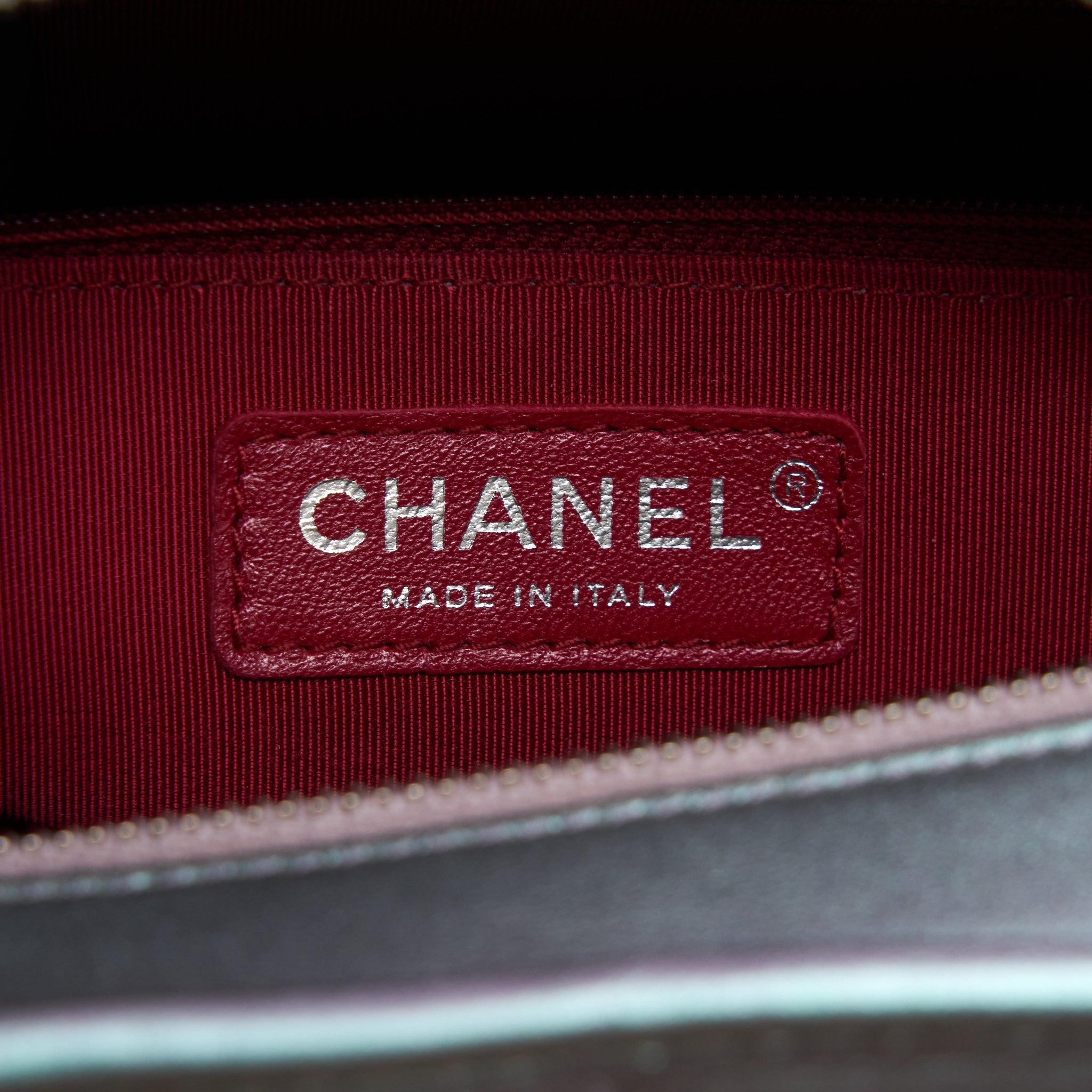CHANEL LARGE GABRIELLE HOBO LAMBSKIN/CALFSKIN IRIDESCENT PURPLE RAINBOW COLOUR MULTICOLOUR HARDWARE