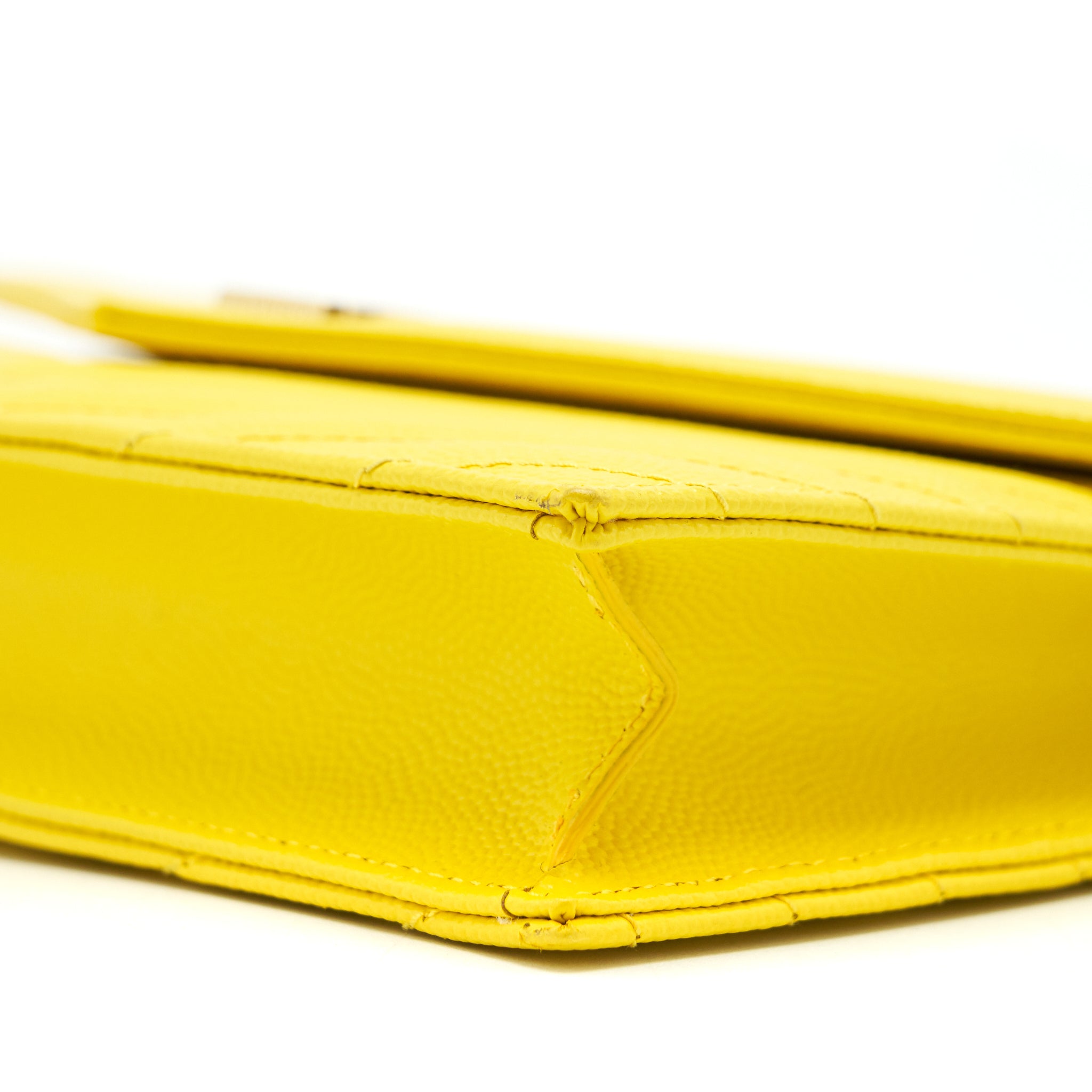 SAINT LAURENT /YSL ENVELOPE WALLET ON CHAIN GRAINED CALFSKIN YELLOW GHW