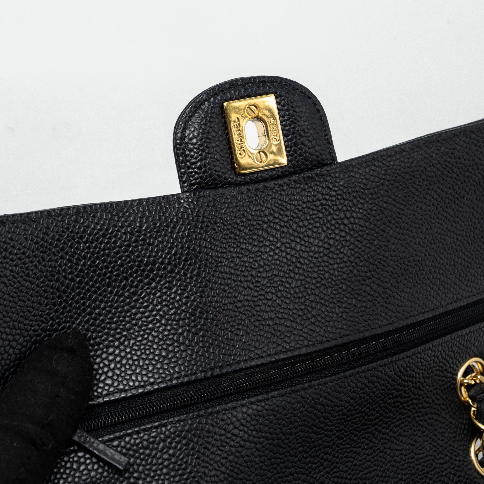CHANEL MEDIUM CLASSIC DOUBLE FLAP BAG CAVIAR BLACK GHW