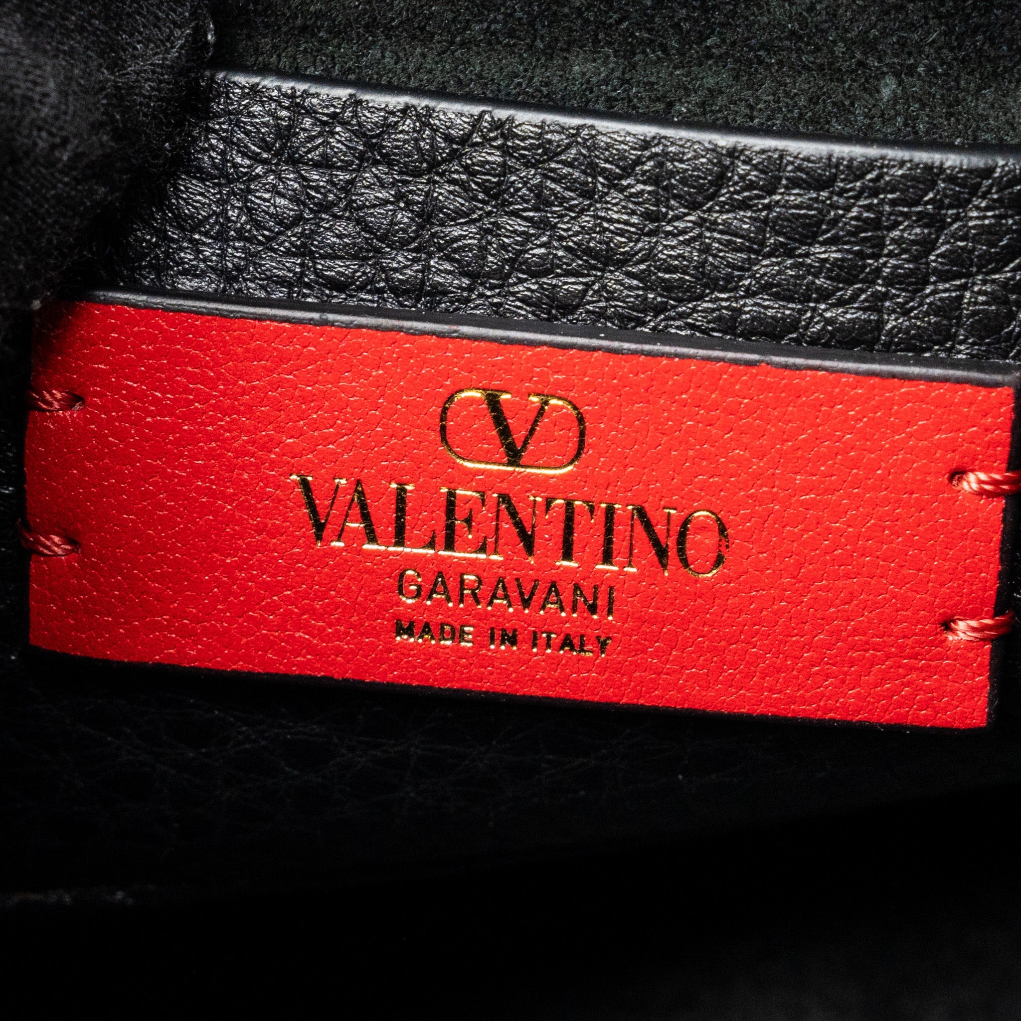 VALENTINO ROCKSTUD SMALL TOP HANDLE SHOULDER BAG CALFSKIN BLACK LGHW