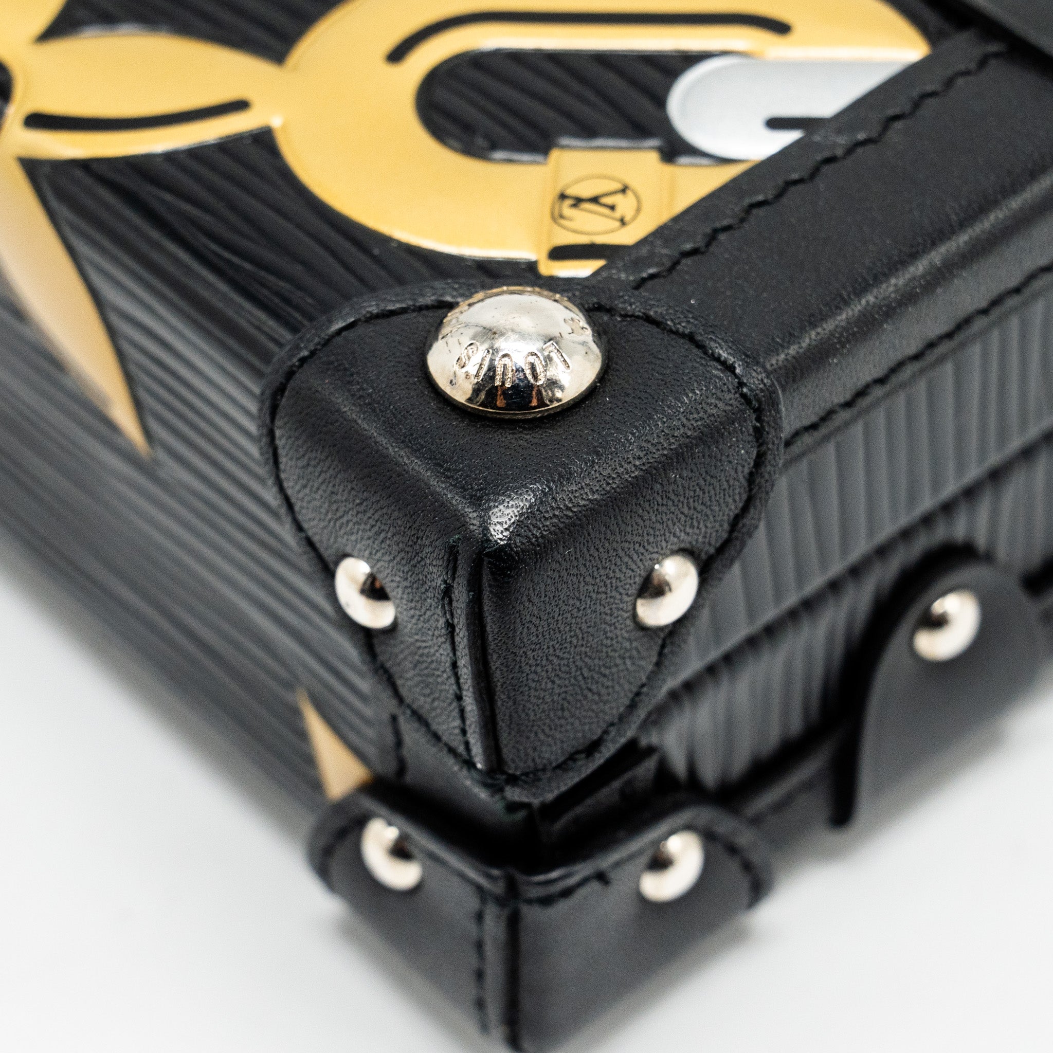LOUIS VUITTON PETITE MALLE EPI BLACK/ GOLD SHW